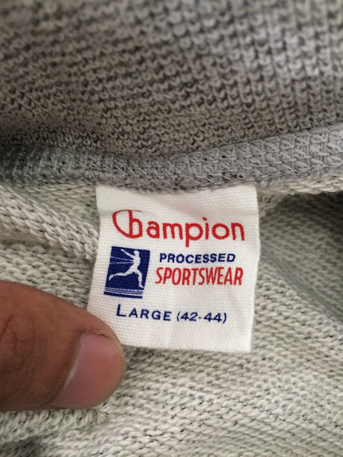 Champion Vintage 90s Champion Running Man Shorts Size US 32 / EU 48 - 5 Thumbnail