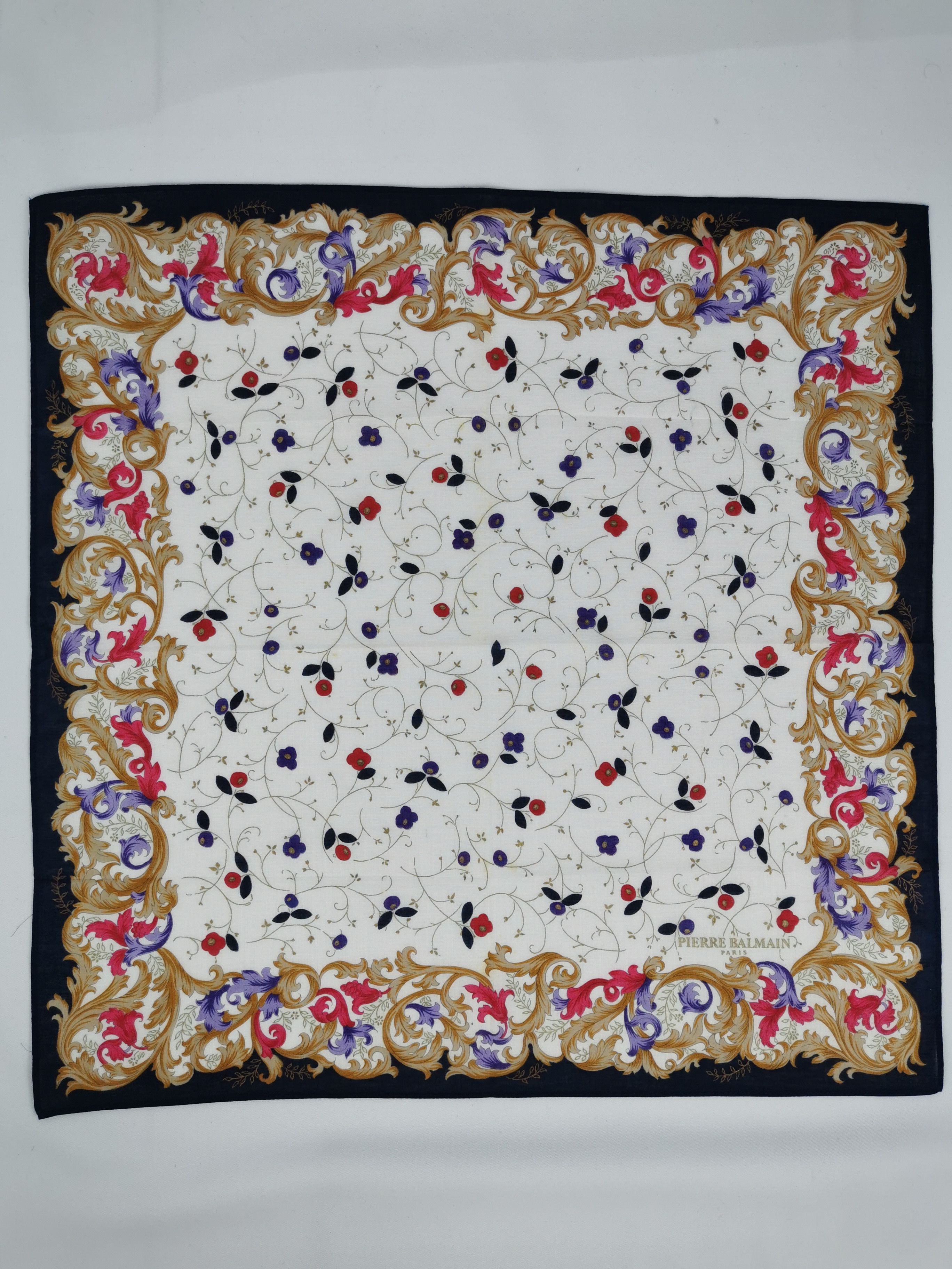 Vintage Pierre Balmain handkerchief bandana neckerchief Size ONE SIZE - 2 Thumbnail