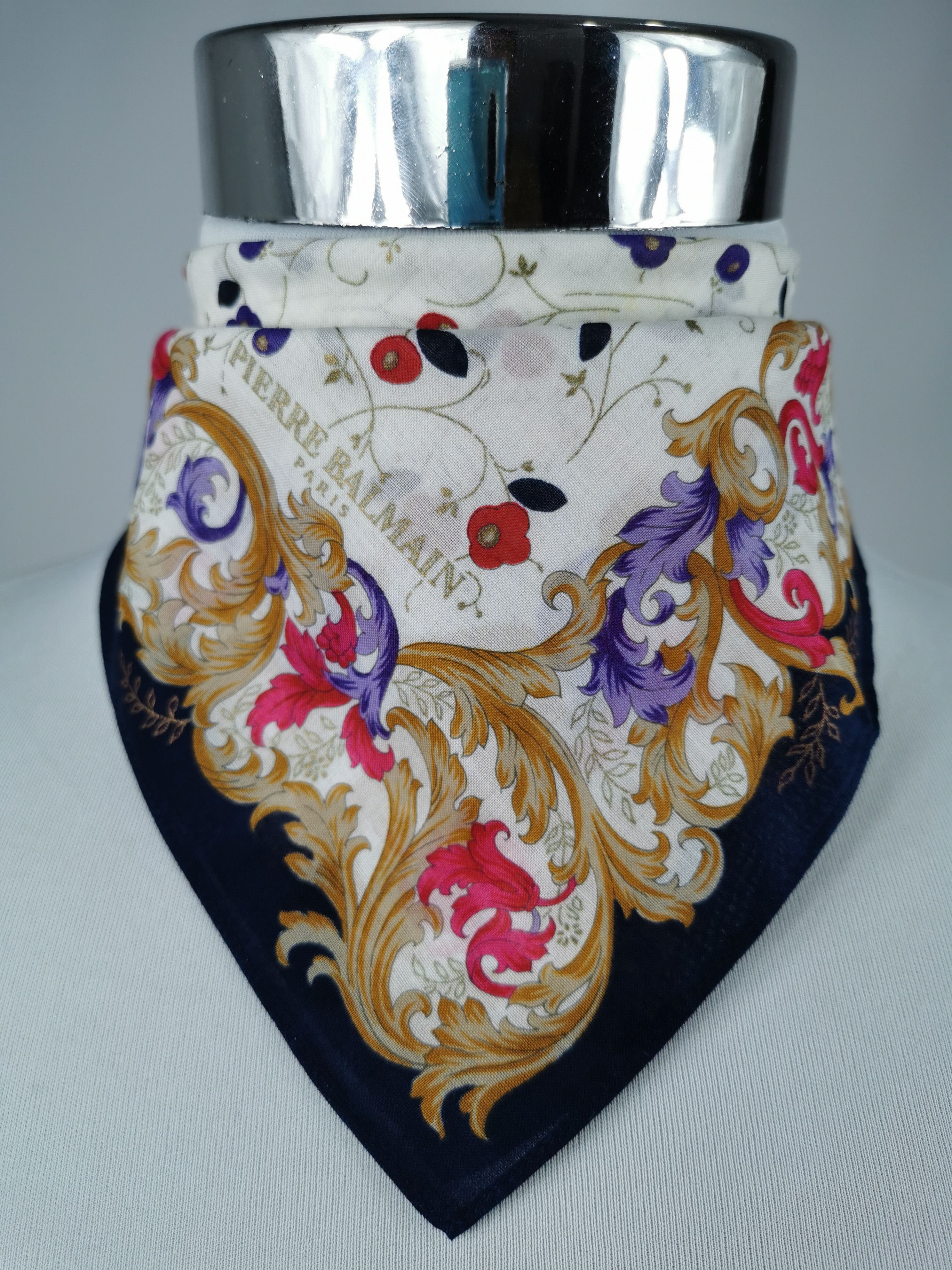 Vintage Pierre Balmain handkerchief bandana neckerchief Size ONE SIZE - 1 Thumbnail
