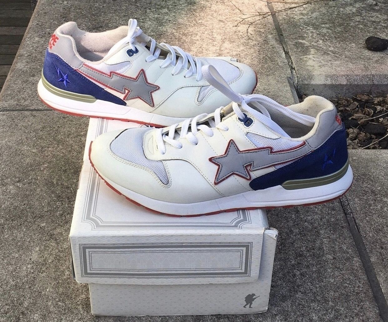 Bape Bape low top bapestas Size US 10 / EU 43 - 1 Thumbnail