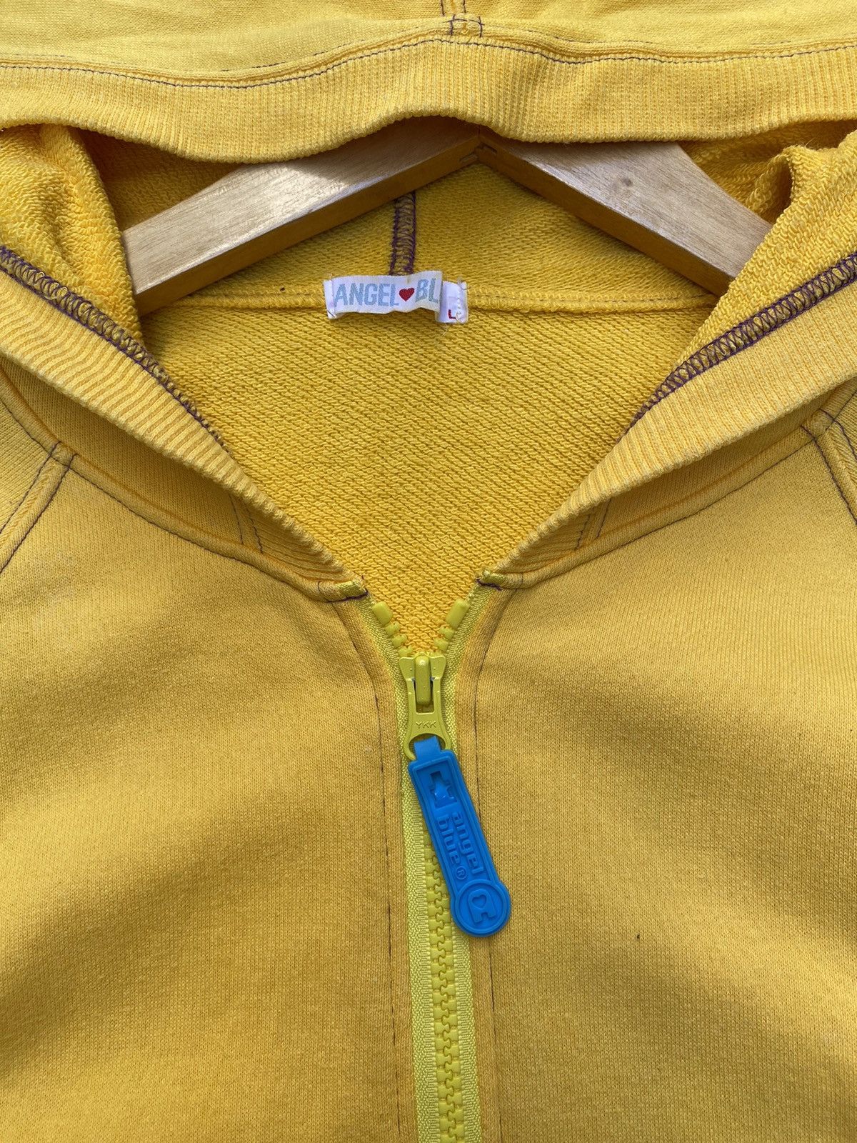 20471120 × Beauty Beast × Japanese Brand 1990s Angel Blue “Love & Smile” Zip Hoodie Size US M / EU 48-50 / 2 - 4 Thumbnail