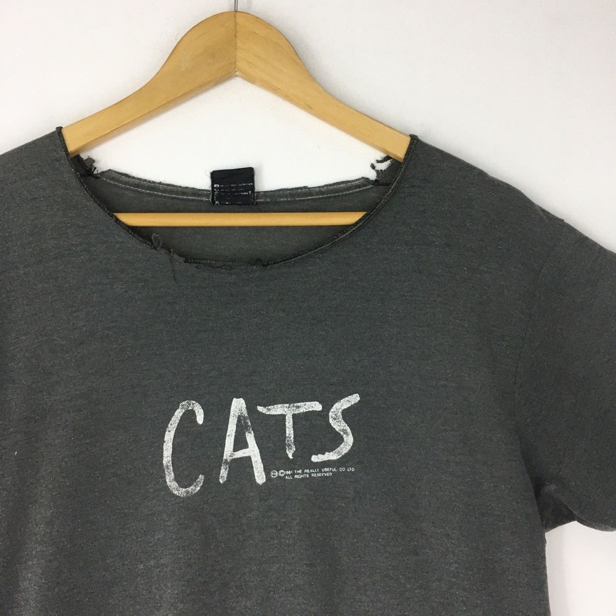 Vintage Vintage rare Cats movie Size US M / EU 48-50 / 2 - 2 Thumbnail