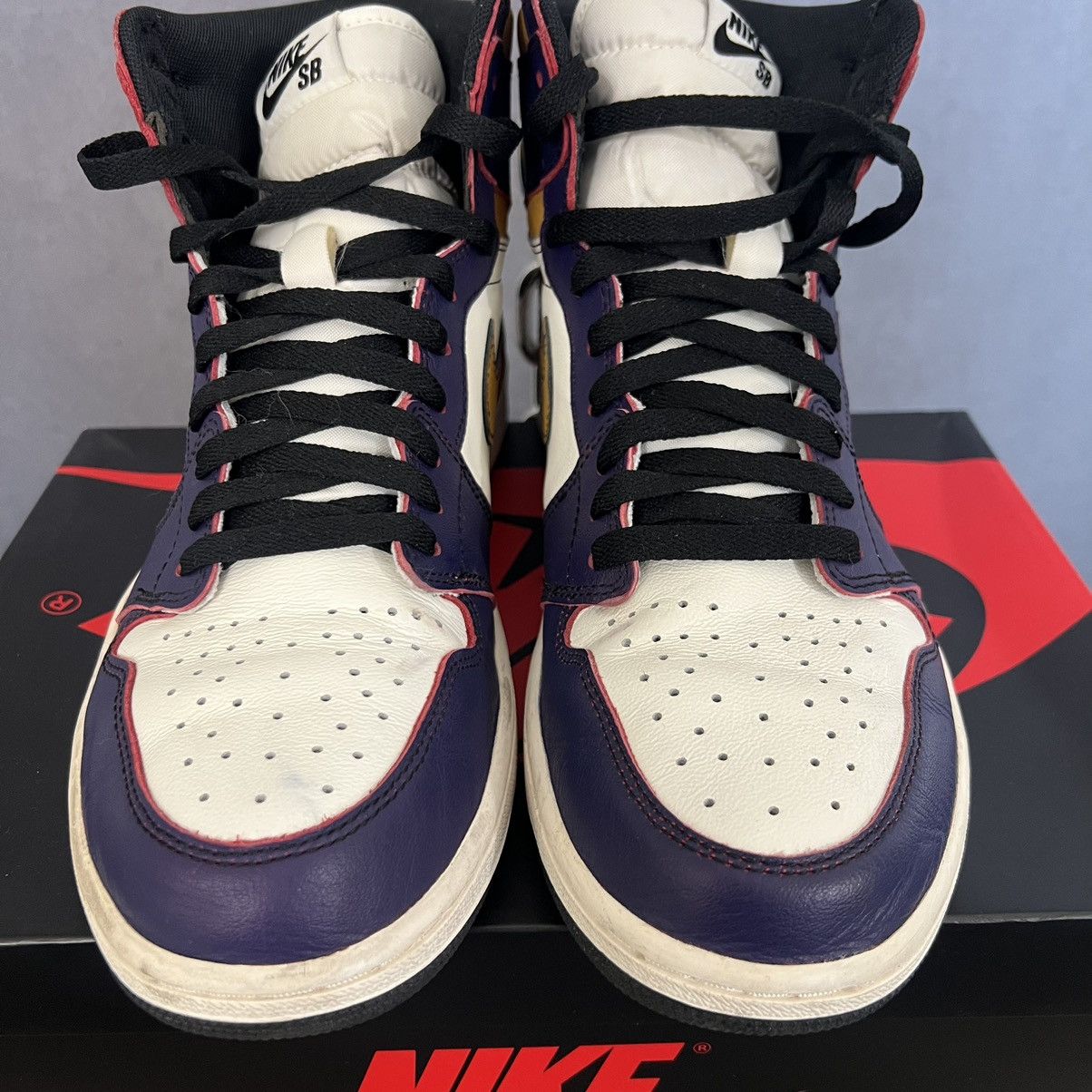 Jordan Brand × Nike Jordan 1 high defiant LA to Chicago Nike SVB Size 12 Size US 12 / EU 45 - 4 Thumbnail