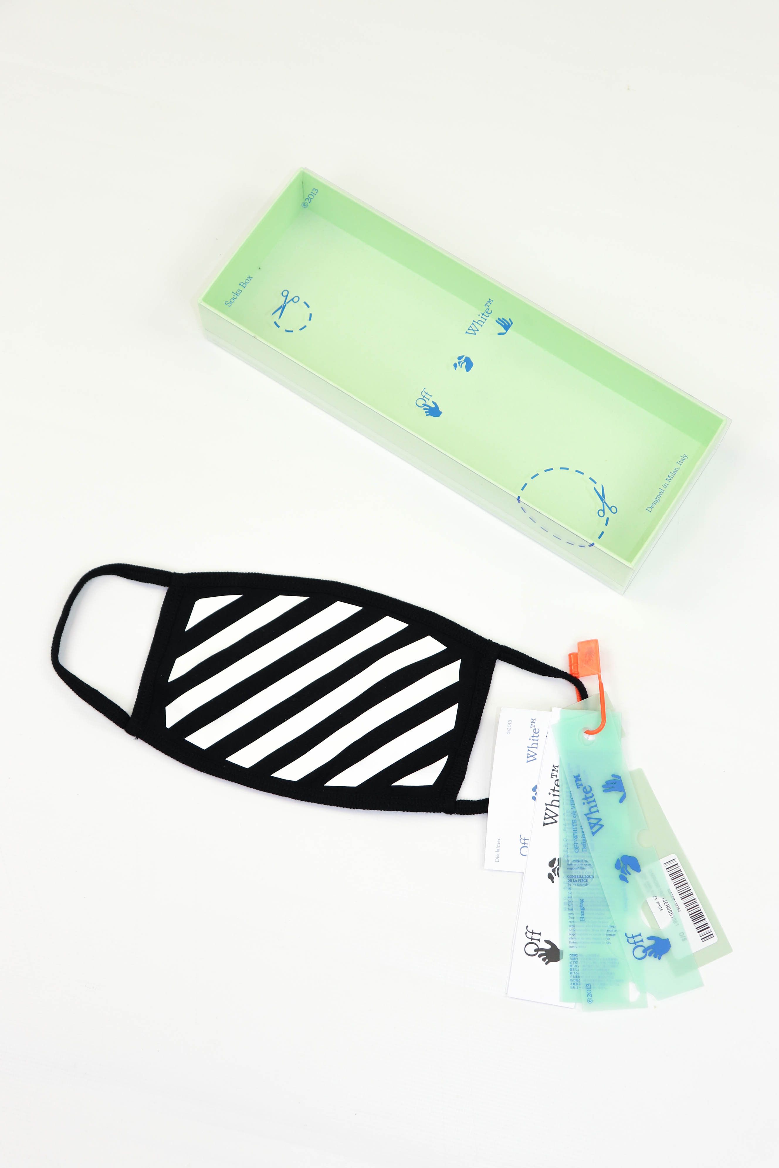 Off-White Off-White Black White Diagonal Logo Face Mask Size ONE SIZE - 1 Thumbnail