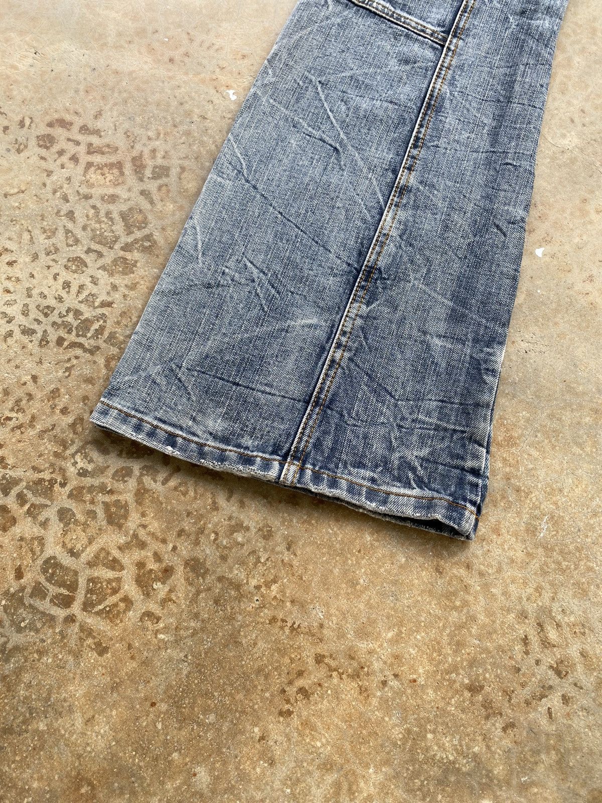 Japanese Brand Vintage Semantic Design Bottom Bell Distressed Denim Size US 32 / EU 48 - 12 Thumbnail