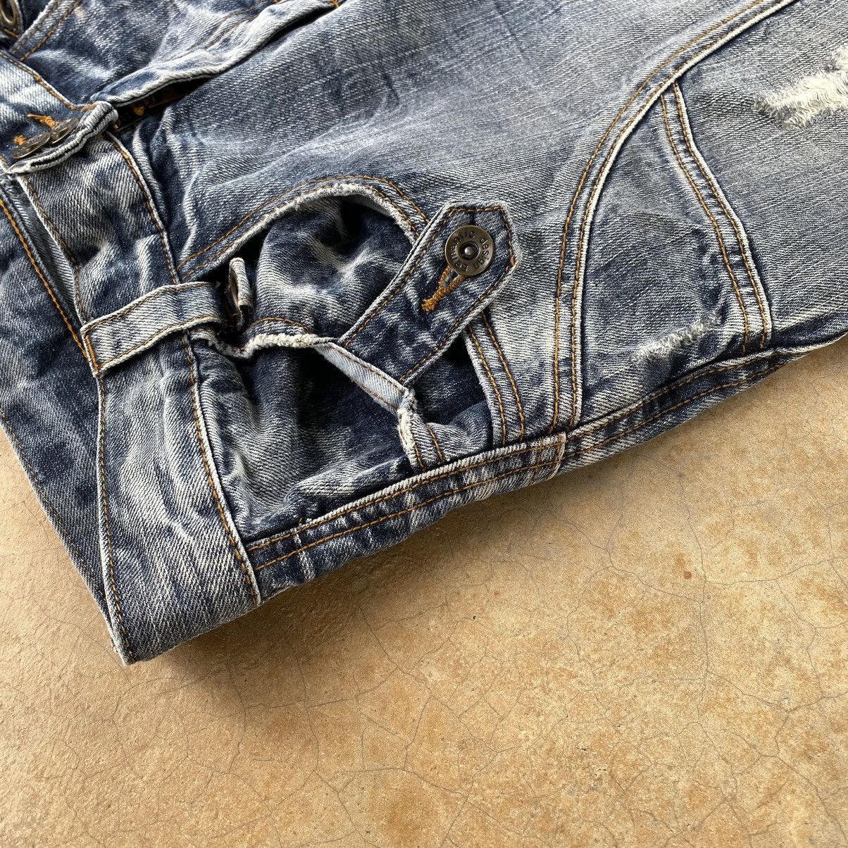 Japanese Brand Vintage Semantic Design Bottom Bell Distressed Denim Size US 32 / EU 48 - 6 Thumbnail