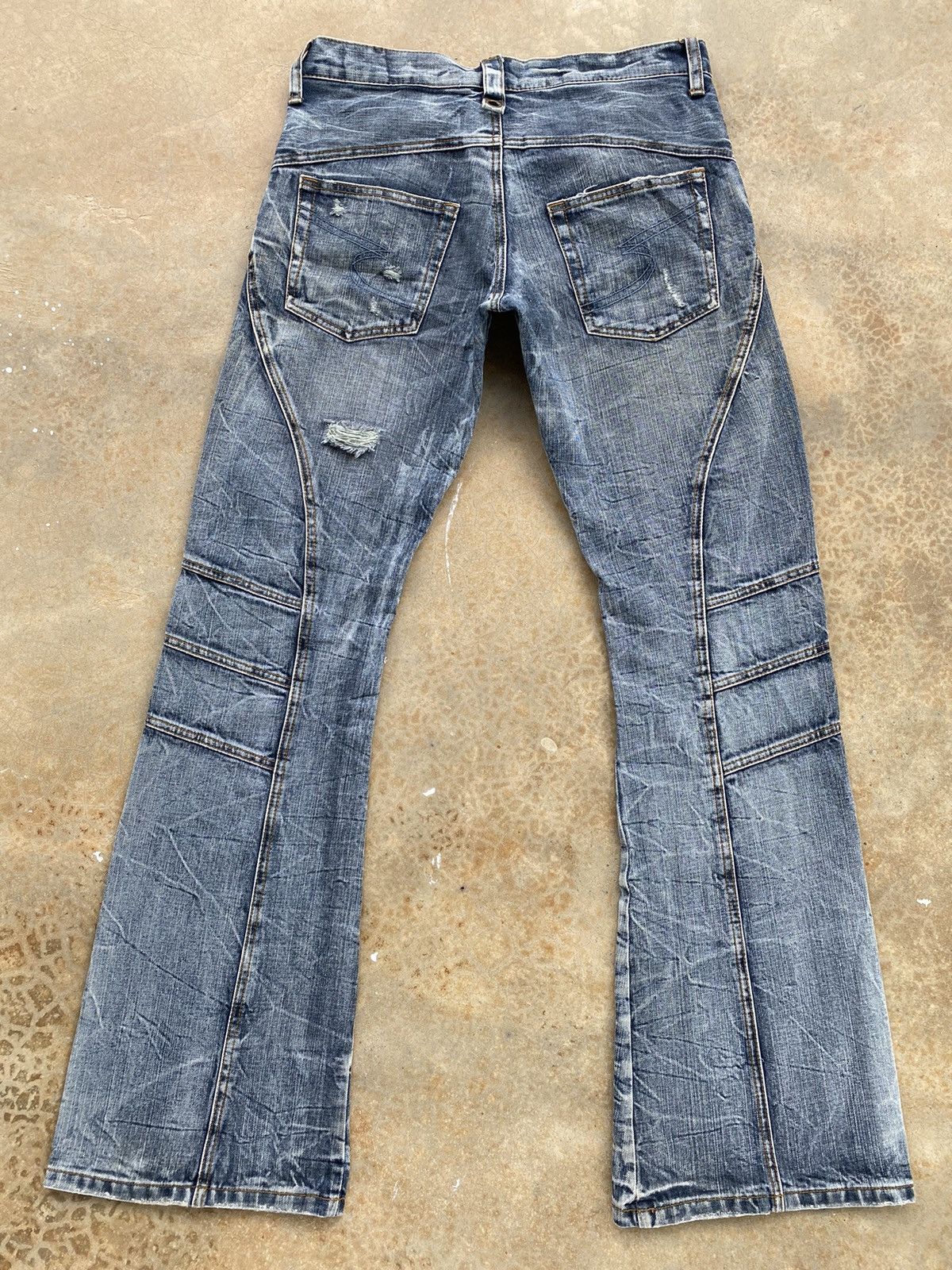 Japanese Brand Vintage Semantic Design Bottom Bell Distressed Denim Size US 32 / EU 48 - 2 Thumbnail