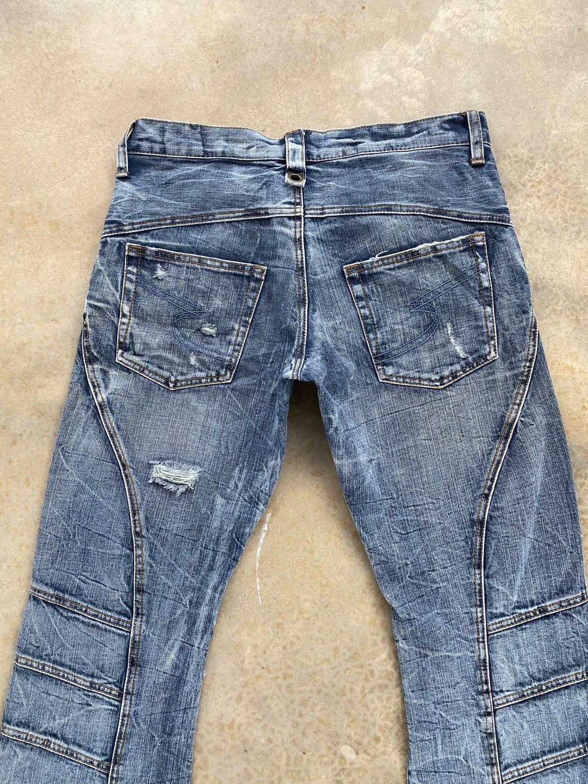 Japanese Brand Vintage Semantic Design Bottom Bell Distressed Denim Size US 32 / EU 48 - 9 Thumbnail