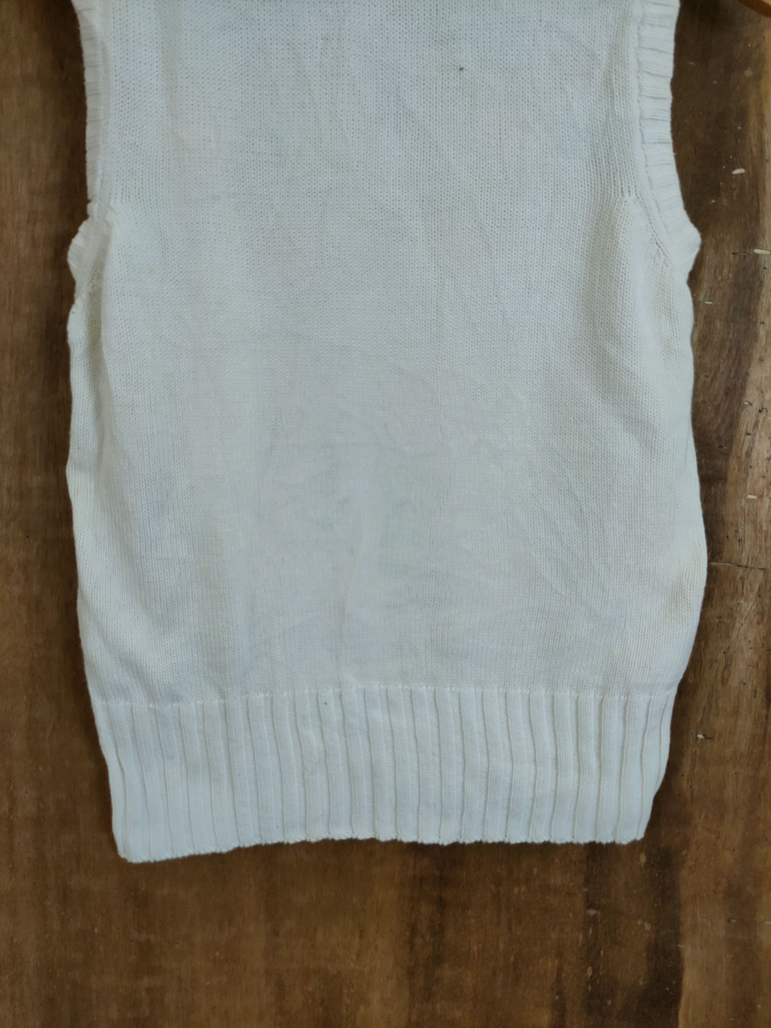 Burberry DL Burberry sleeveless turtle neck knitwear #46-609 Size US S / EU 44-46 / 1 - 9 Thumbnail