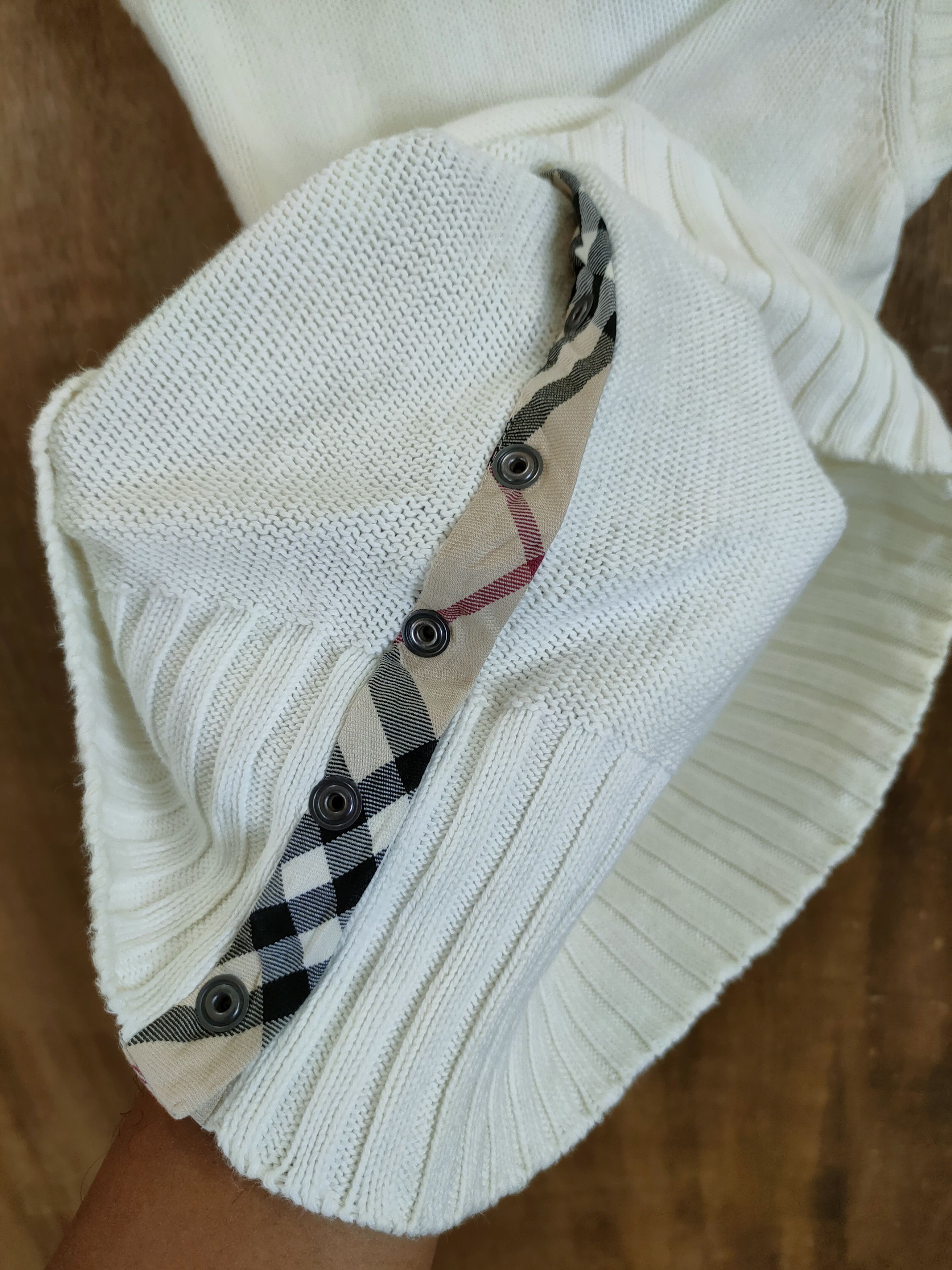 Burberry DL Burberry sleeveless turtle neck knitwear #46-609 Size US S / EU 44-46 / 1 - 11 Thumbnail