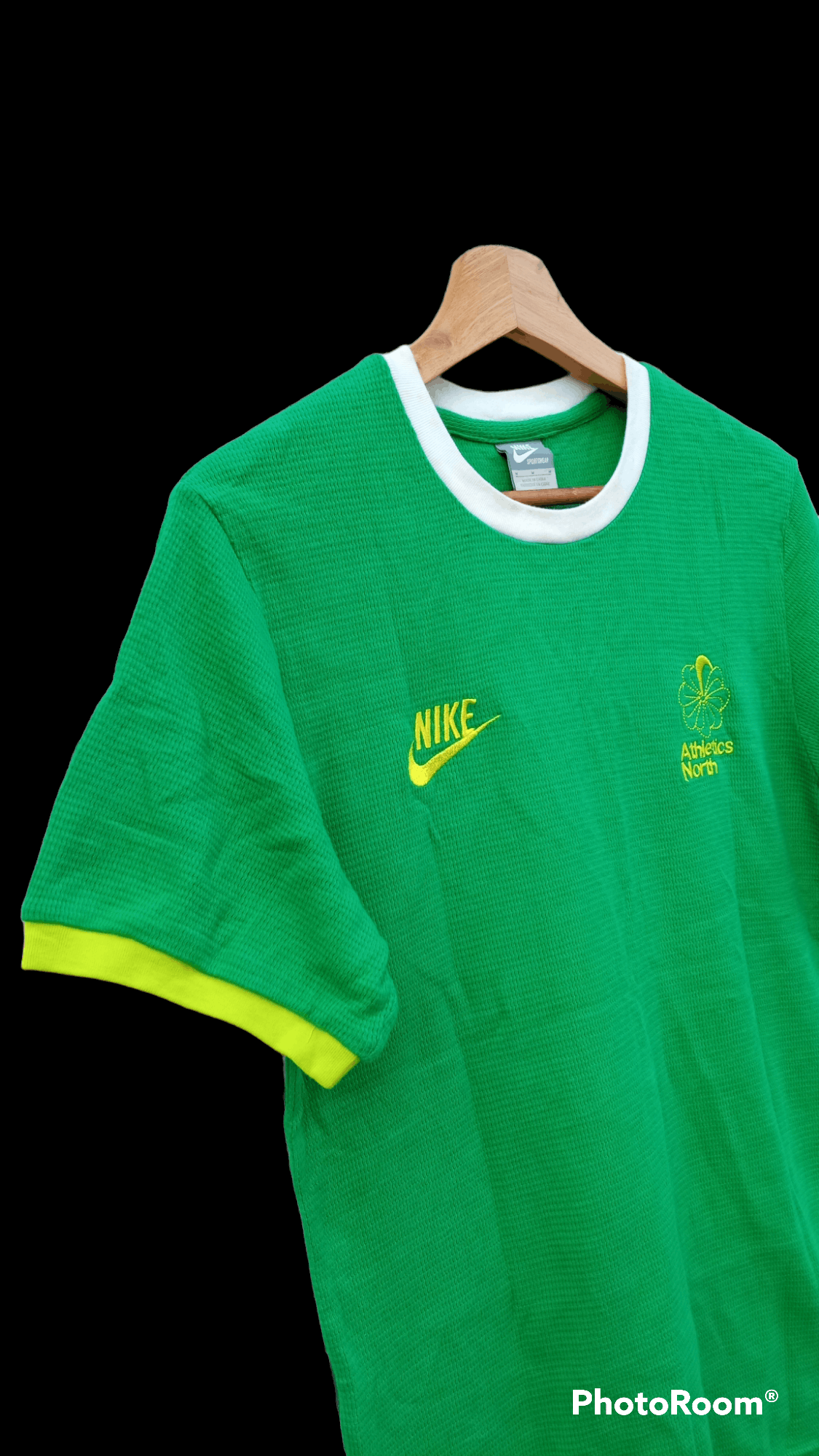 Nike 🔥🔥Nike Swoosh Pinwheel T-Shirt Size US M / EU 48-50 / 2 - 6 Thumbnail