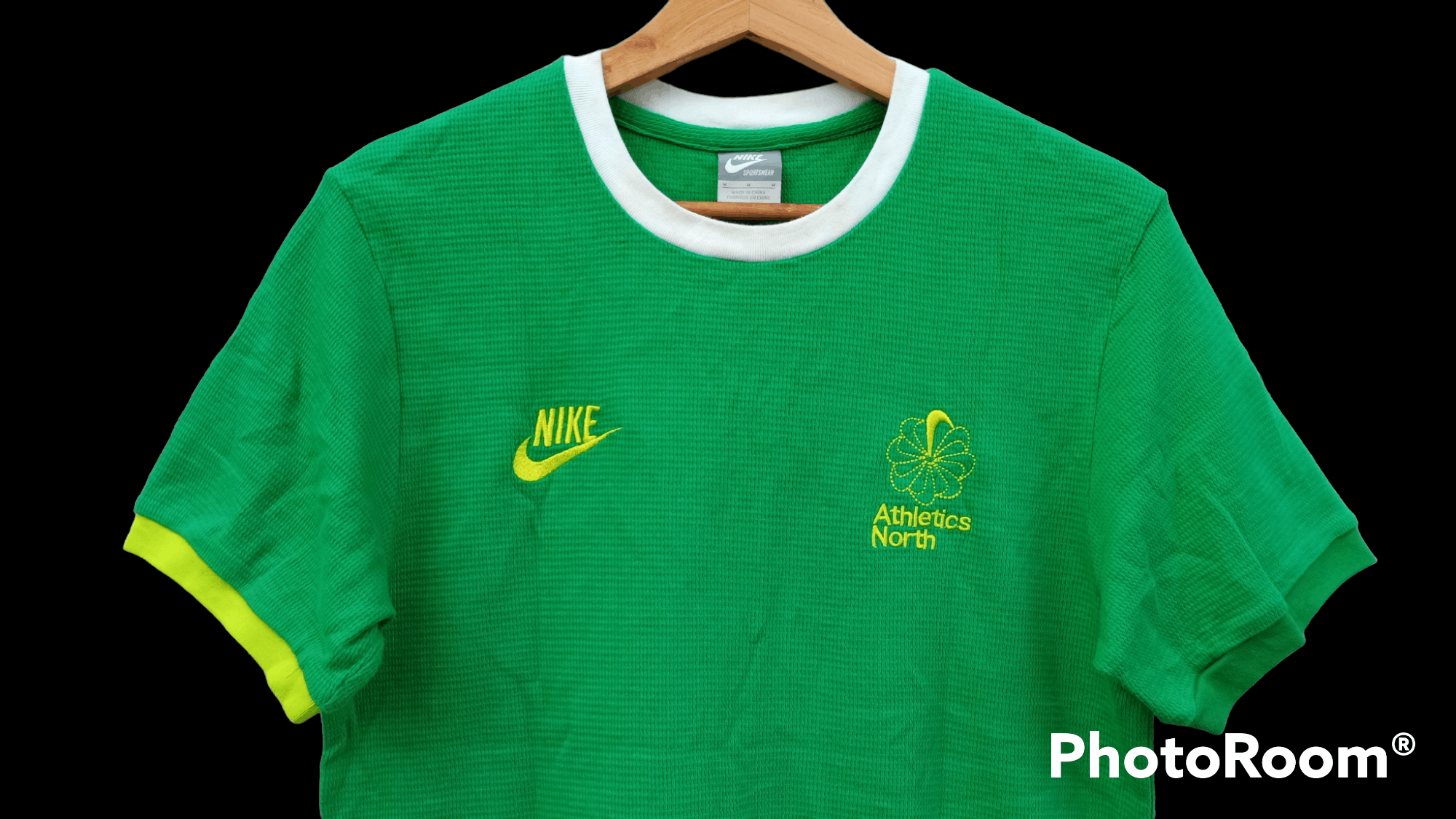 Nike 🔥🔥Nike Swoosh Pinwheel T-Shirt Size US M / EU 48-50 / 2 - 12 Thumbnail