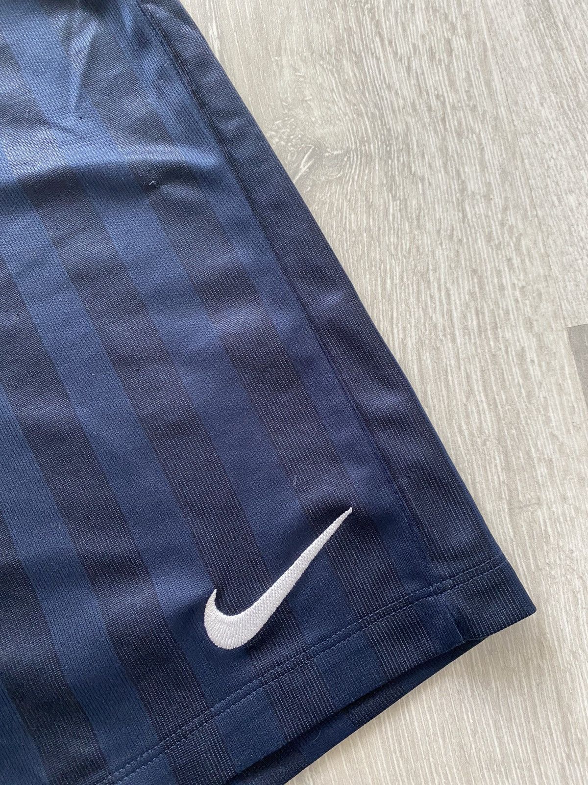 Nike × Vintage Nike vintage navy shorts small swoosh Size US 30 / EU 46 - 2 Thumbnail