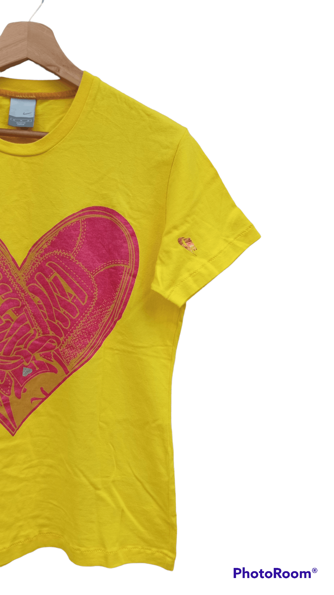 Nike 🔥🔥Nike Swoosh Heart 💖 Shoes T-Shirt Size M / US 6-8 / IT 42-44 - 5 Thumbnail