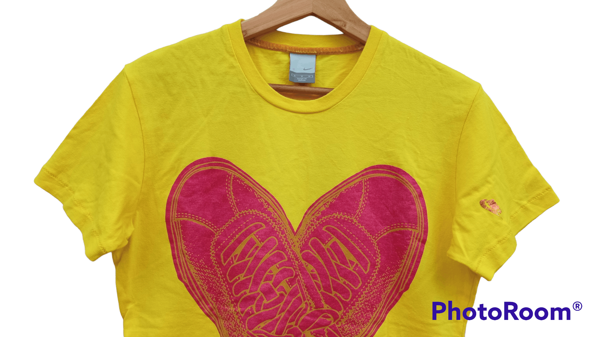 Nike 🔥🔥Nike Swoosh Heart 💖 Shoes T-Shirt Size M / US 6-8 / IT 42-44 - 13 Thumbnail