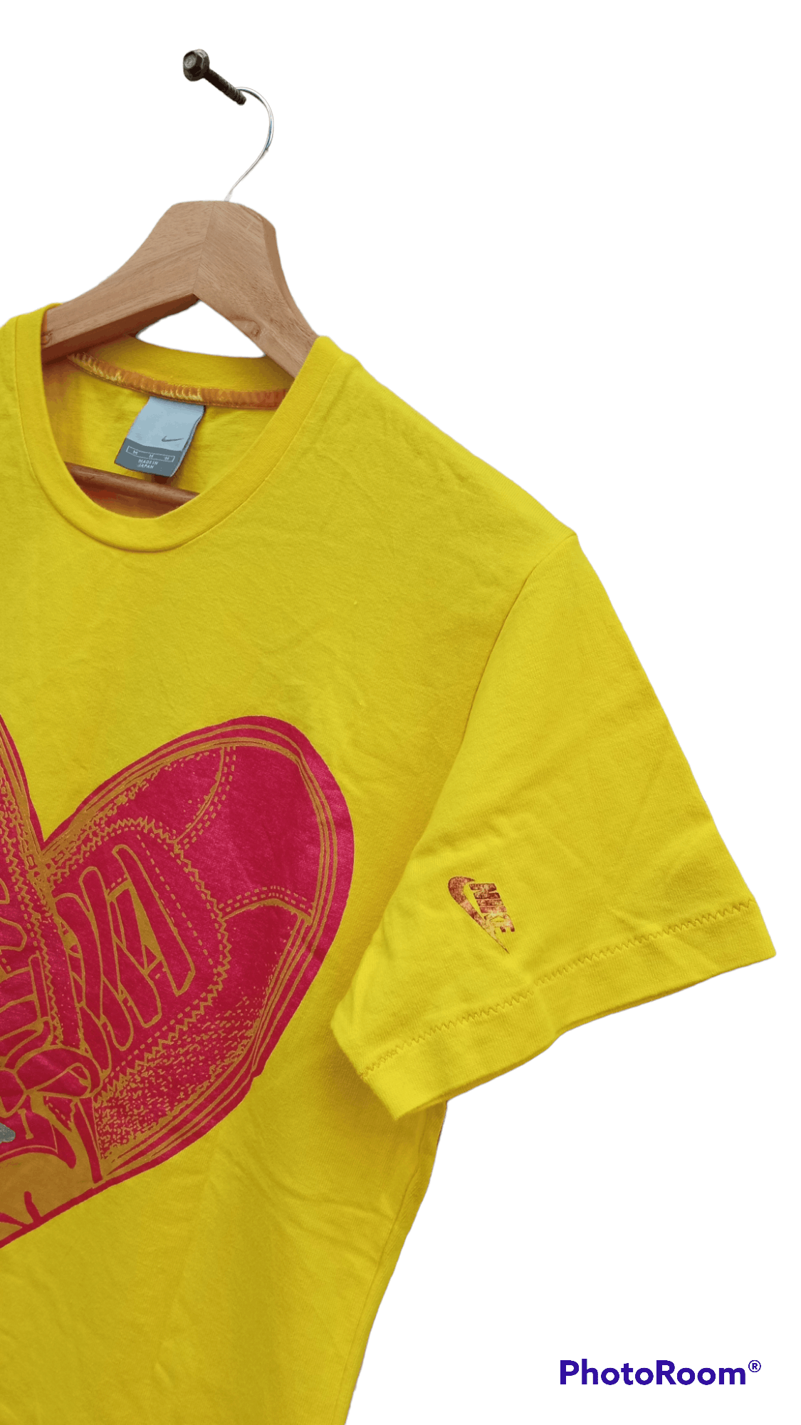 Nike 🔥🔥Nike Swoosh Heart 💖 Shoes T-Shirt Size M / US 6-8 / IT 42-44 - 9 Thumbnail