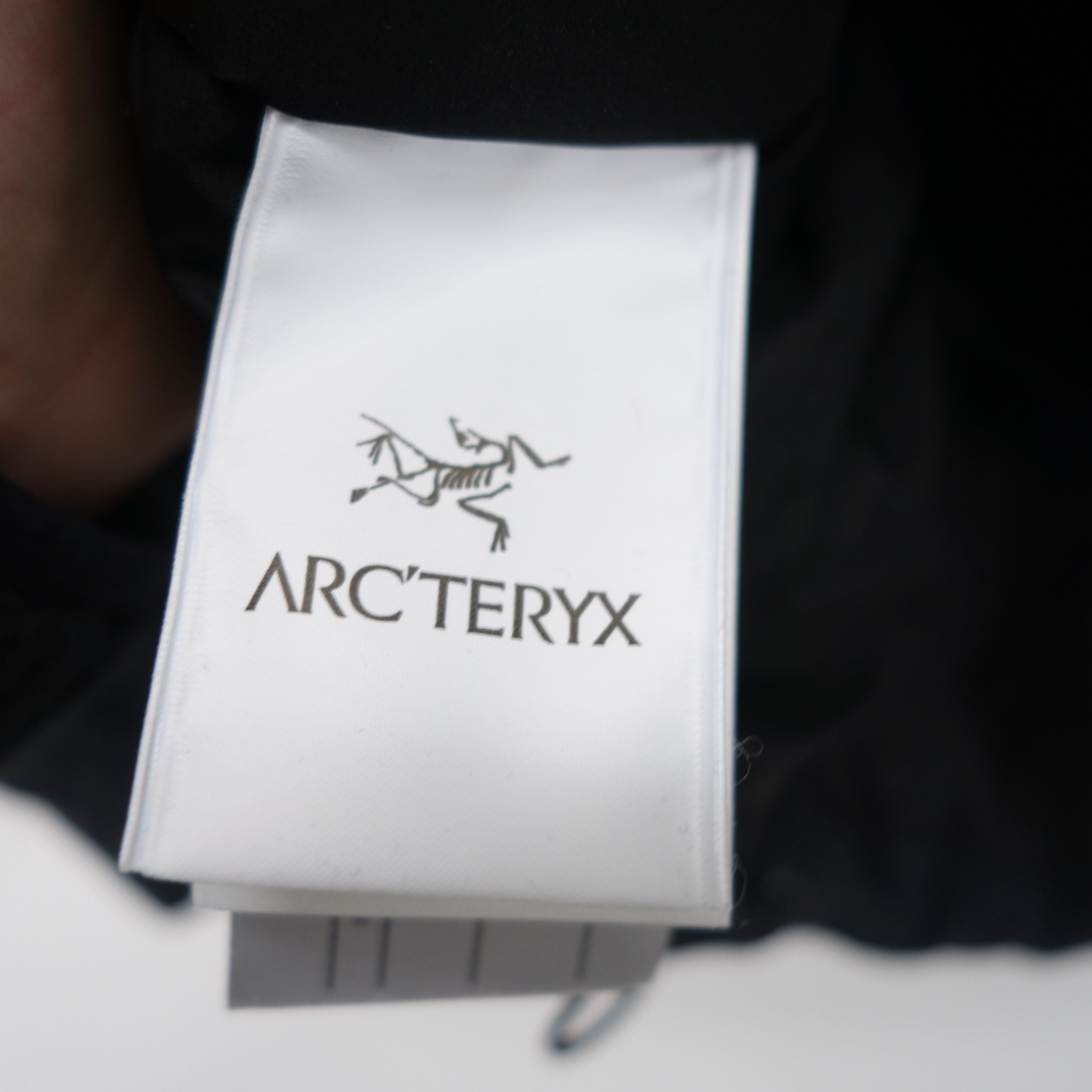 Arc'teryx Black Atom AR Hoody Hooded Lightweight Jacket Coat Size M Size M / US 6-8 / IT 42-44 - 7 Thumbnail