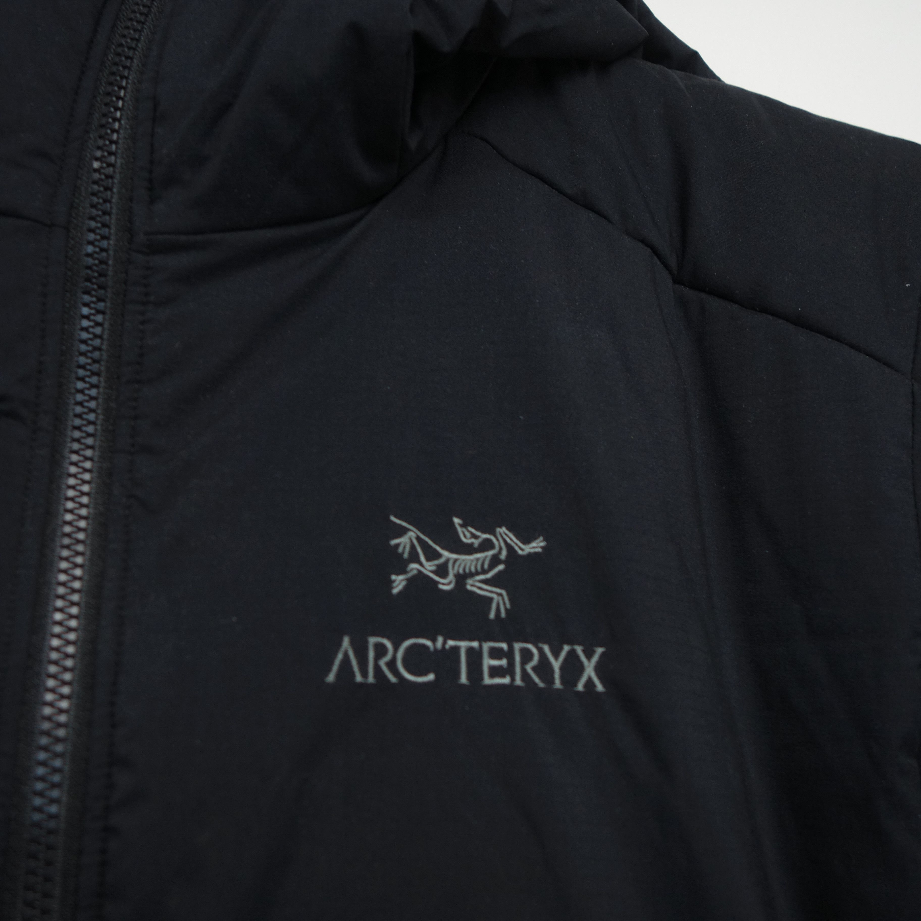 Arc'teryx Black Atom AR Hoody Hooded Lightweight Jacket Coat Size M Size M / US 6-8 / IT 42-44 - 3 Thumbnail