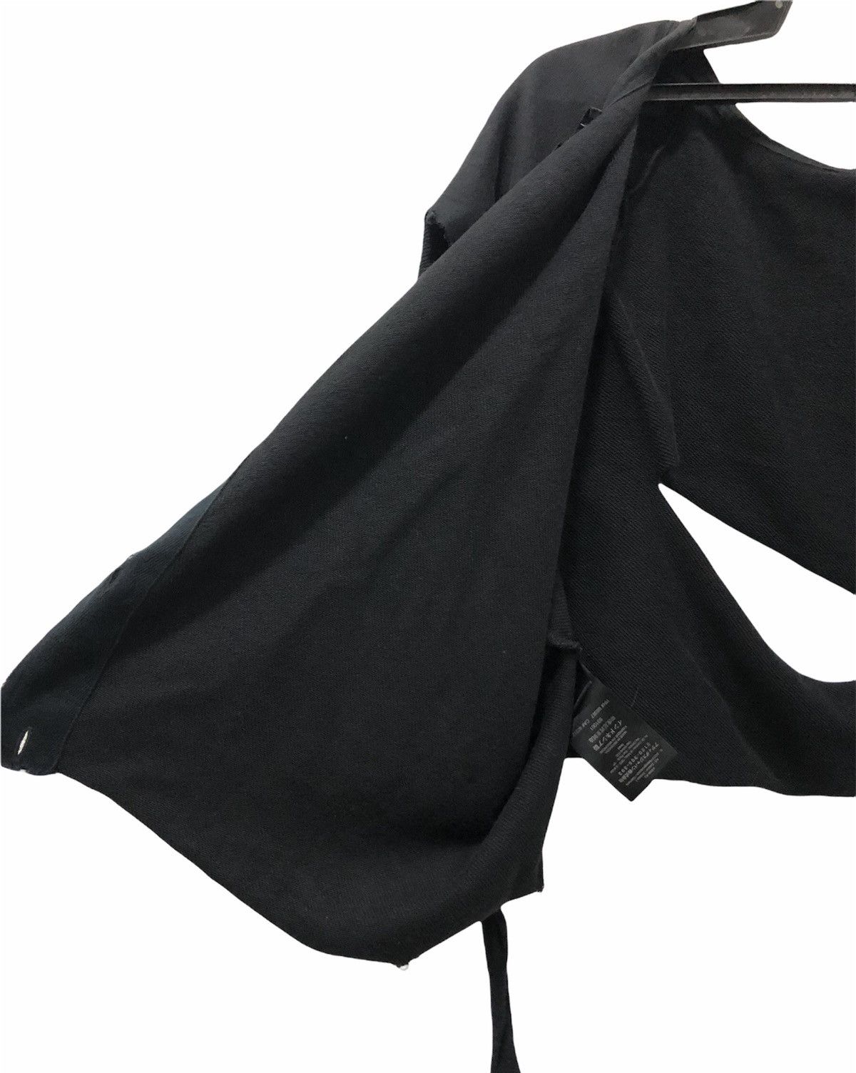Adidas × Y-3 × Yohji Yamamoto Y-3 Yohji Yamamoto x adidas Distressed Crop Top Black Size S Size US S / EU 44-46 / 1 - 6 Thumbnail