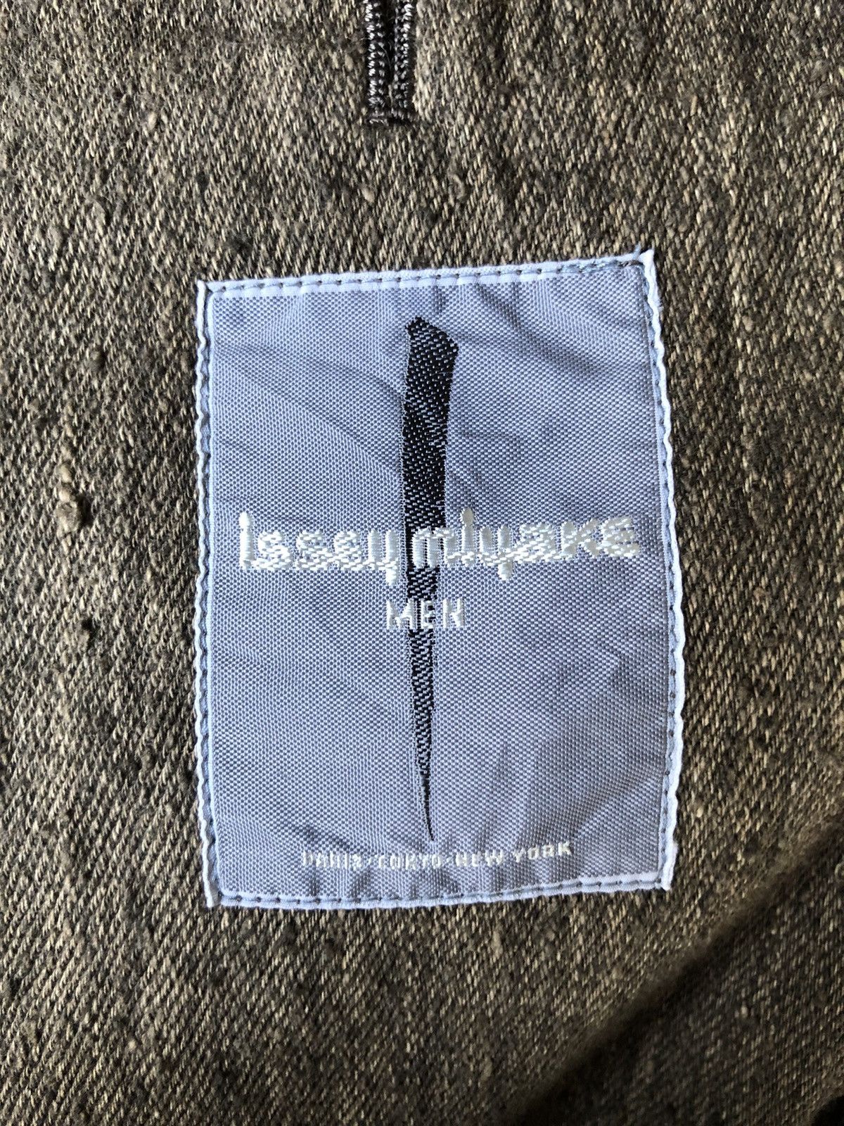 Issey Miyake 80s Issey Miyake Runway Hemp Boxy Noise Jacket Size US L / EU 52-54 / 3 - 9 Thumbnail