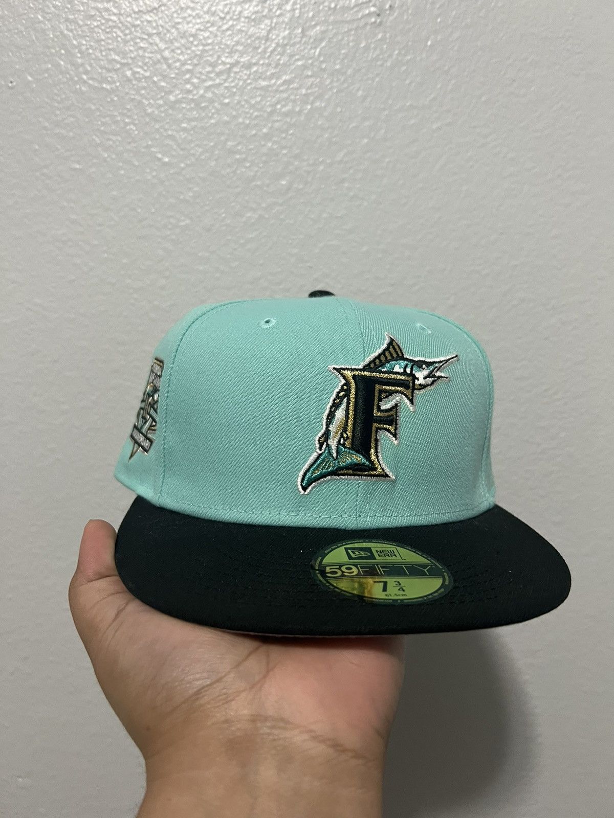Hatclub Mint Miami marlins hat size 7 3/4