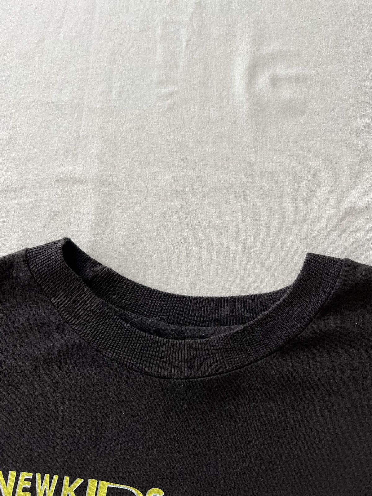 Band Tees Vintage 90s New Kids on the Block Band Black Tee Size US M / EU 48-50 / 2 - 9 Thumbnail