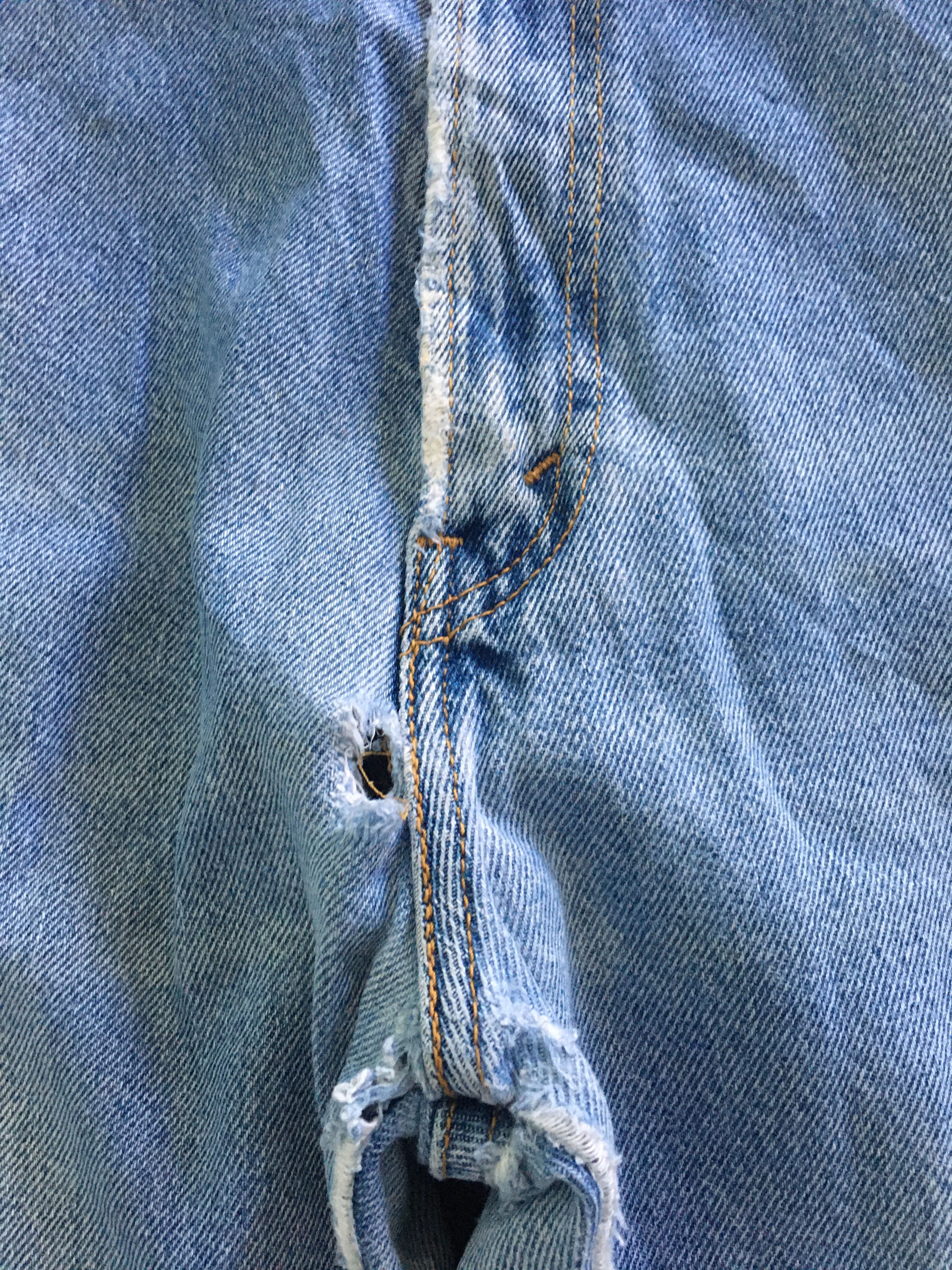 Levi's × Levi's Vintage Clothing Ripped Levis 517 Jeans Bootcut Flare-90s Size US 36 / EU 52 - 13 Thumbnail