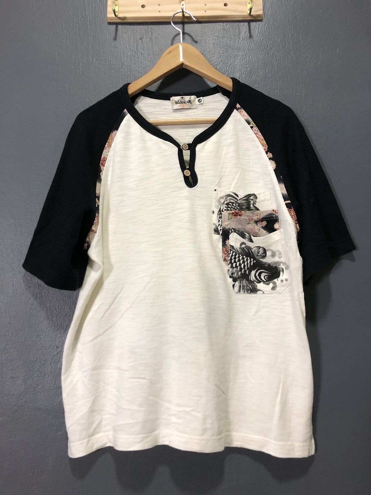 image of Sukajan T Shirts x Vintage Karakuri Tamashi Koi Fish Embroidery Sukajan Shirt in White Black (Size 