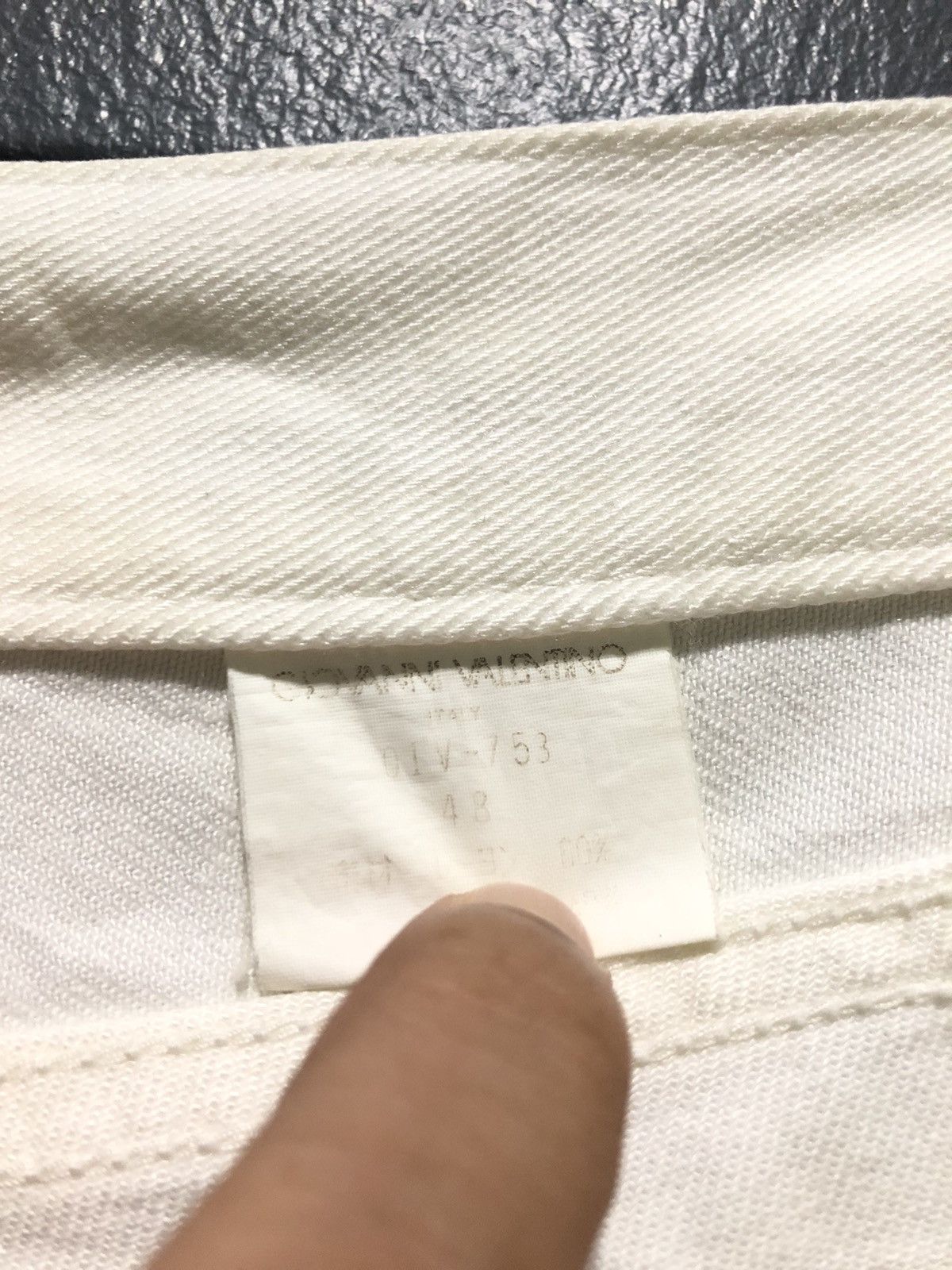 Giovanni Valentino × Vintage VINTAGE GIOVANNI VALENTINO ITALY EMBROIDERY SPELL OUT LOGO Size US 32 / EU 48 - 9 Thumbnail
