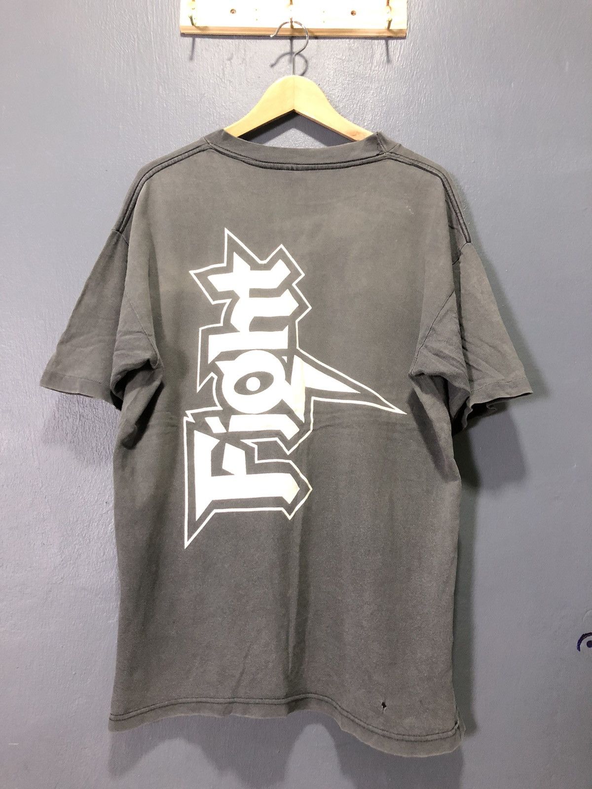 Band Tees × Vintage VINTAGE ‘90 FIGHT WAR OF WORDS 93/94 WORLD TOUR FADED SHIRT Size US L / EU 52-54 / 3 - 6 Thumbnail
