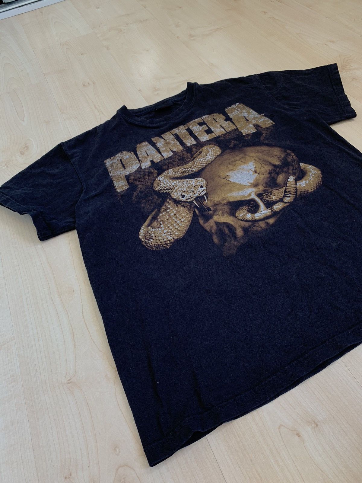 Band Tees Pantera Vintage 90’s Band Tee Size US L / EU 52-54 / 3 - 7 Thumbnail
