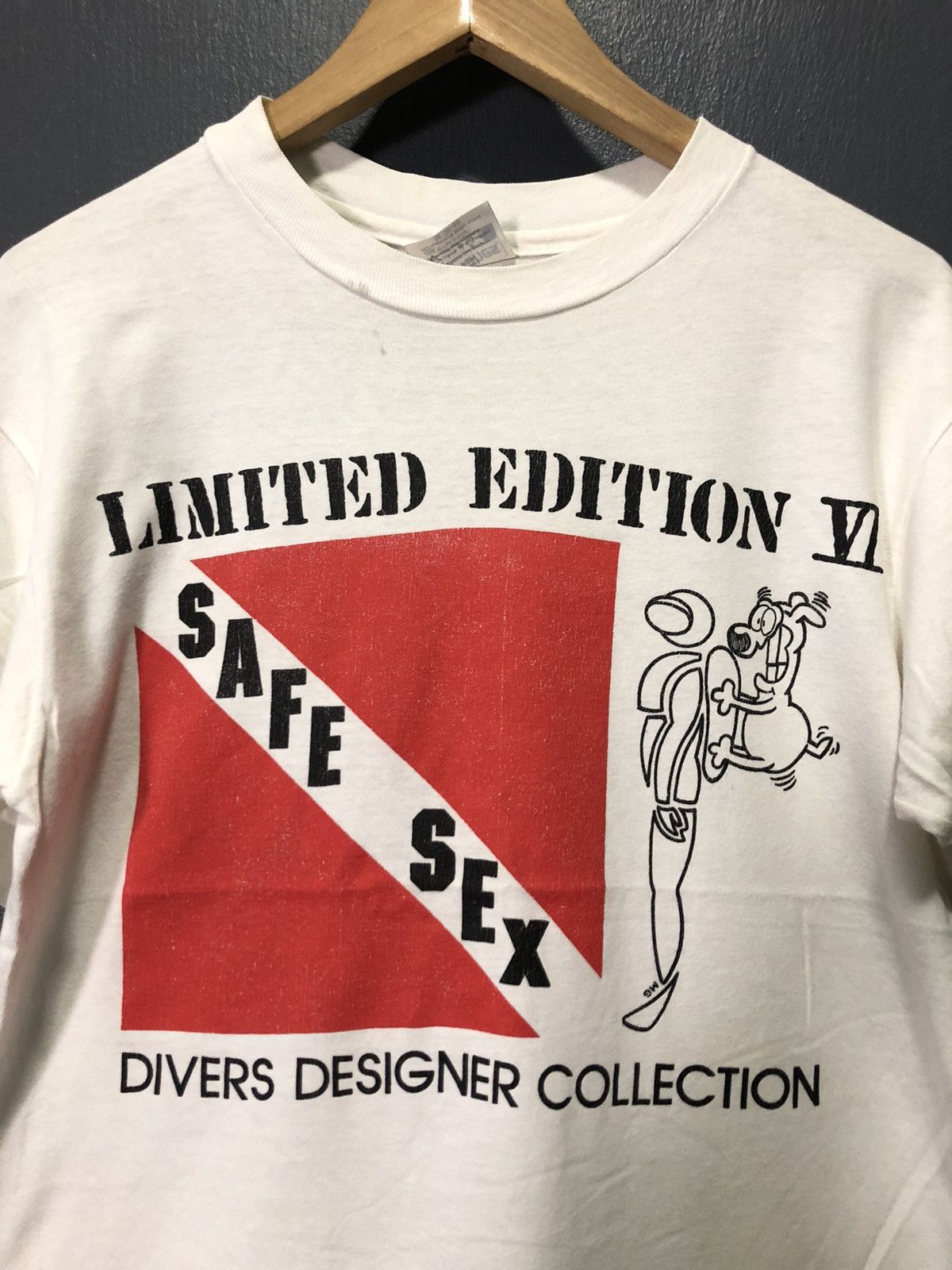 Vintage VINTAGE SAFE SEX LIMITED EDITION GUAM Size US M / EU 48-50 / 2 - 2 Thumbnail