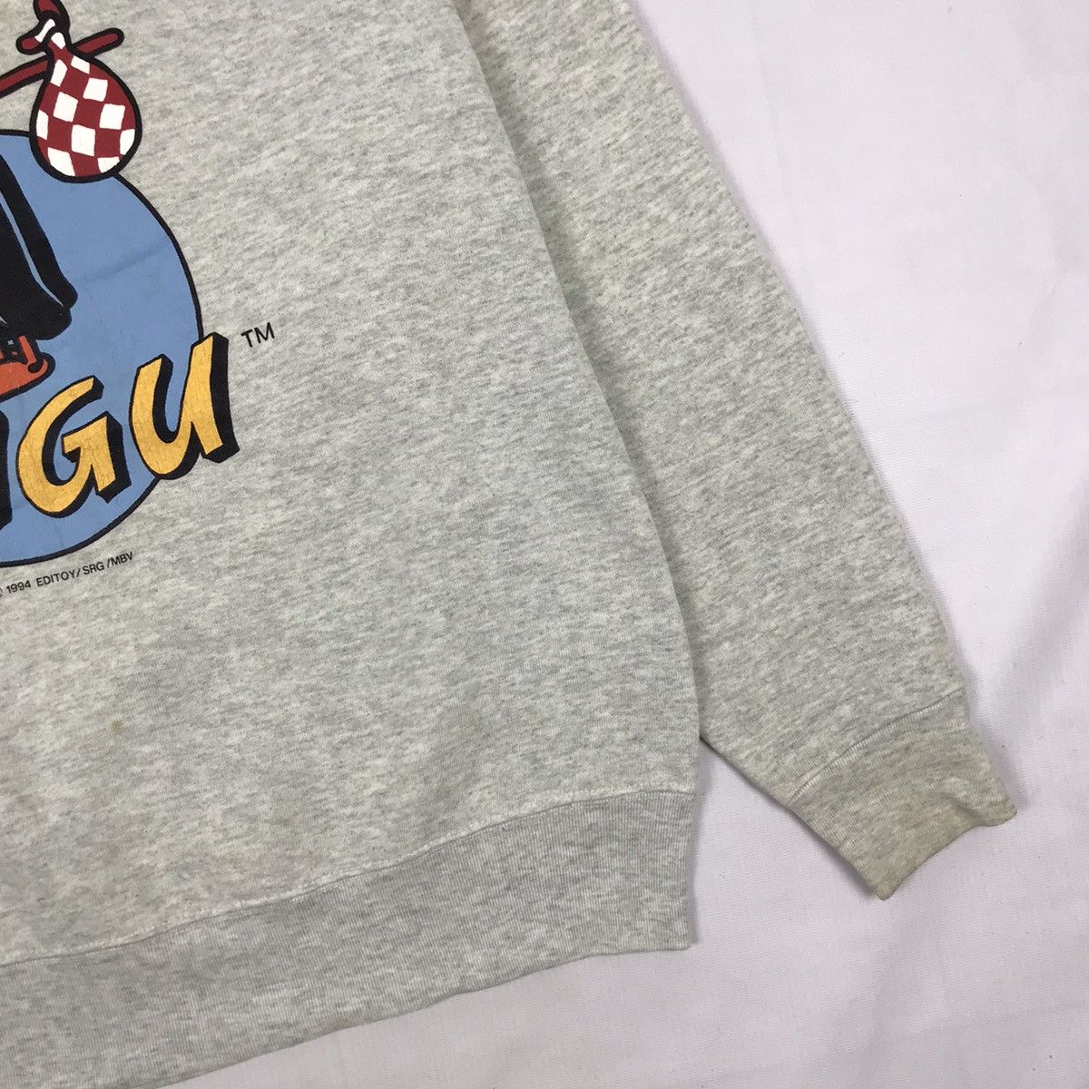 Disney × Vintage Vintage Disney 1994 Pingu Cartoon Show Sweatshirt Size US L / EU 52-54 / 3 - 3 Thumbnail