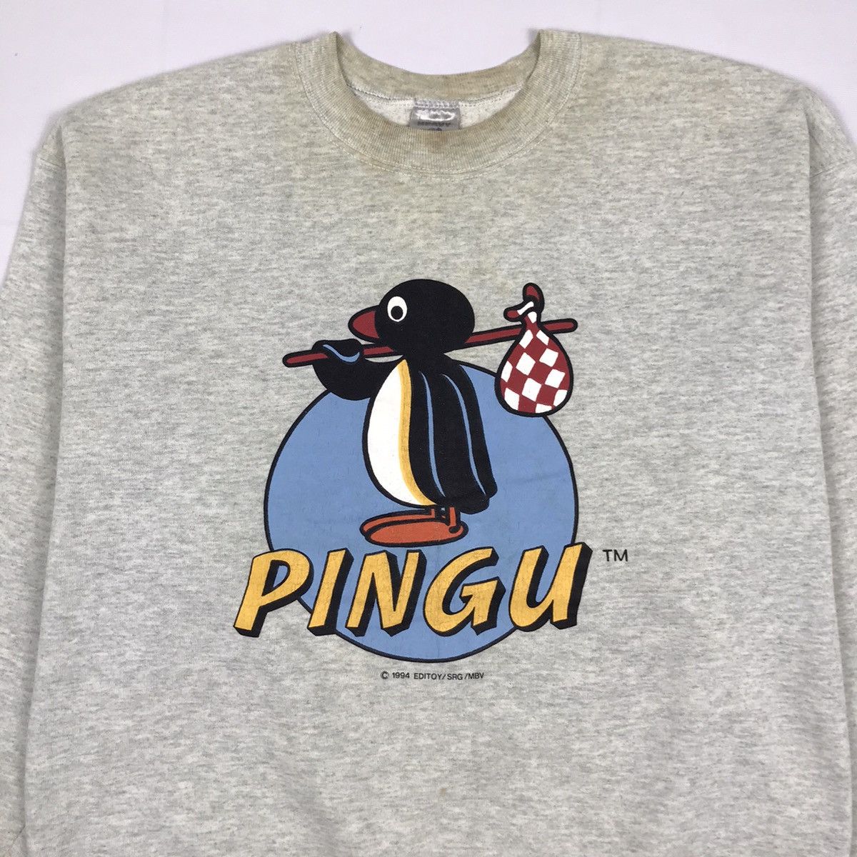 Disney × Vintage Vintage Disney 1994 Pingu Cartoon Show Sweatshirt Size US L / EU 52-54 / 3 - 4 Thumbnail