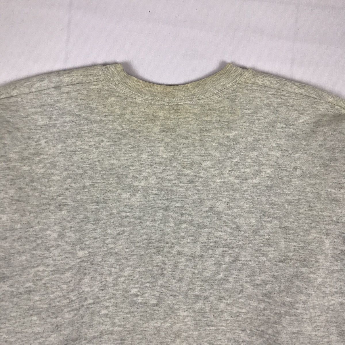 Disney × Vintage Vintage Disney 1994 Pingu Cartoon Show Sweatshirt Size US L / EU 52-54 / 3 - 9 Thumbnail