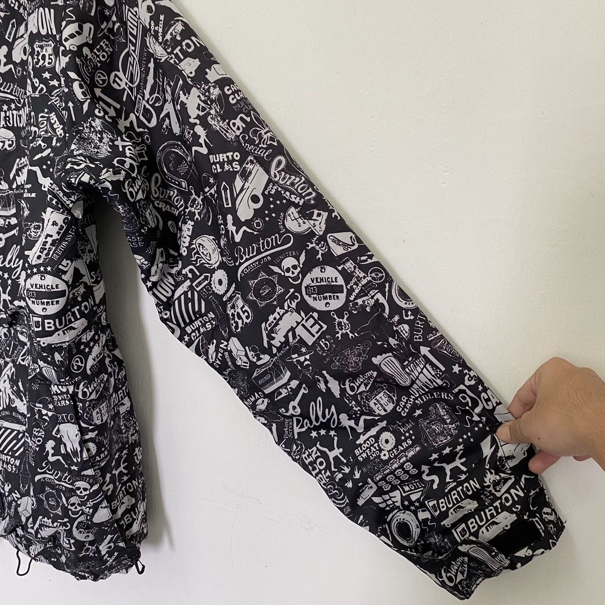 Japanese Brand × Vintage Vintage Burton Full Print Printed Hoodie Zip Up Jacket Size US XL / EU 56 / 4 - 4 Thumbnail