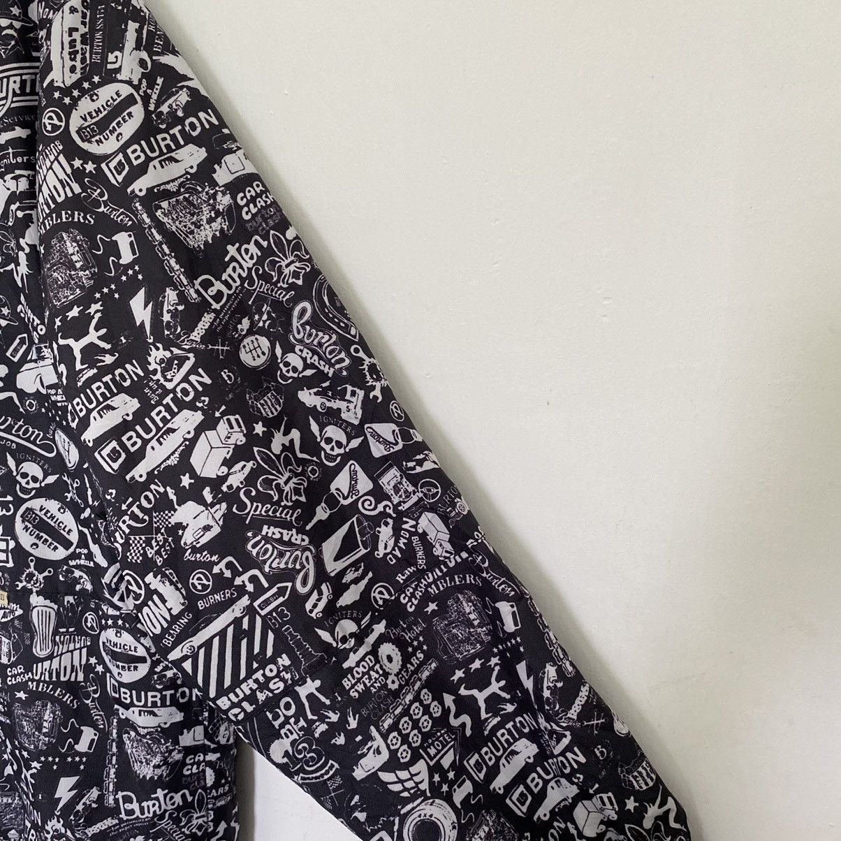 Japanese Brand × Vintage Vintage Burton Full Print Printed Hoodie Zip Up Jacket Size US XL / EU 56 / 4 - 8 Thumbnail