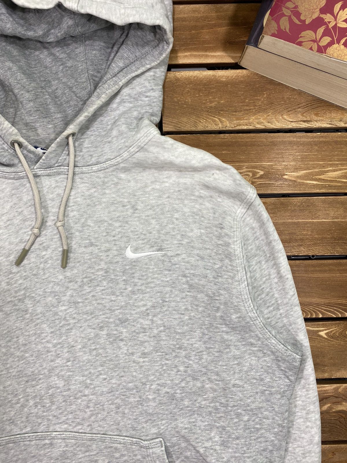 Nike × Vintage Vintage Nike small logo With Hoodie Sweatshirt Size L Size US L / EU 52-54 / 3 - 7 Thumbnail