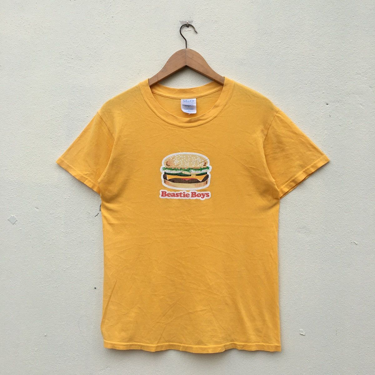 Band Tees Vintage BEASTIE BOYS BURGER BAND T-shirt Size US S / EU 44-46 / 1 - 1 Thumbnail