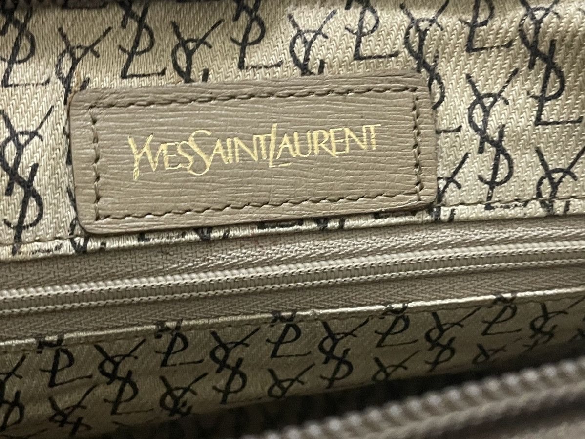 Vintage × Yves Saint Laurent Vintage Yves Saint Laurent Clutch Bag Size ONE SIZE - 13 Thumbnail