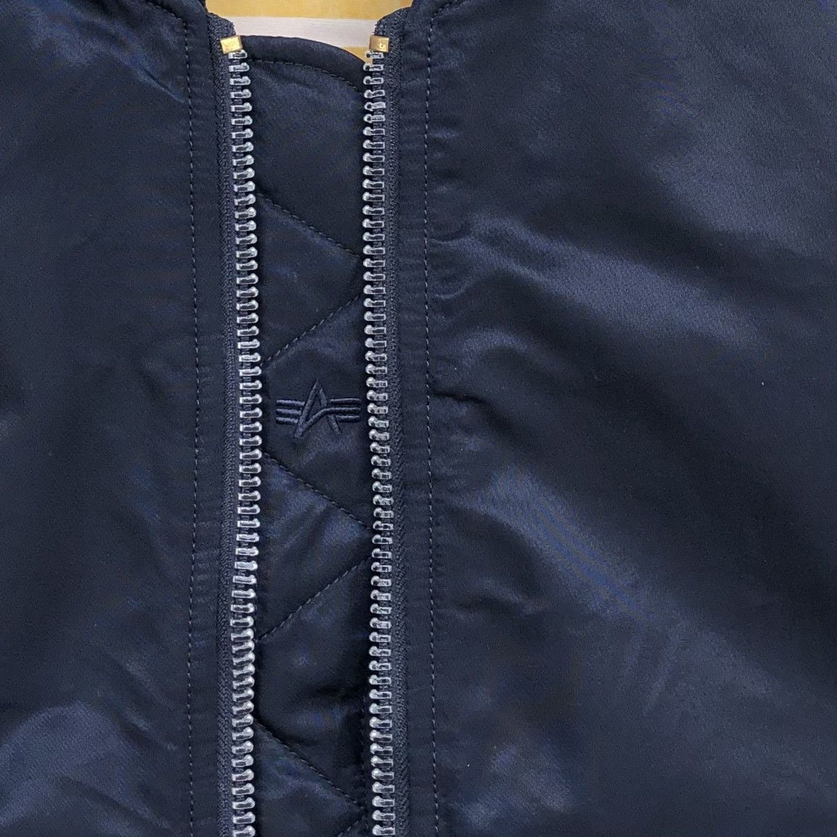 Alpha Industries Alpha Industries MA-1 Military Flight Bomber Jacket Size US S / EU 44-46 / 1 - 6 Thumbnail