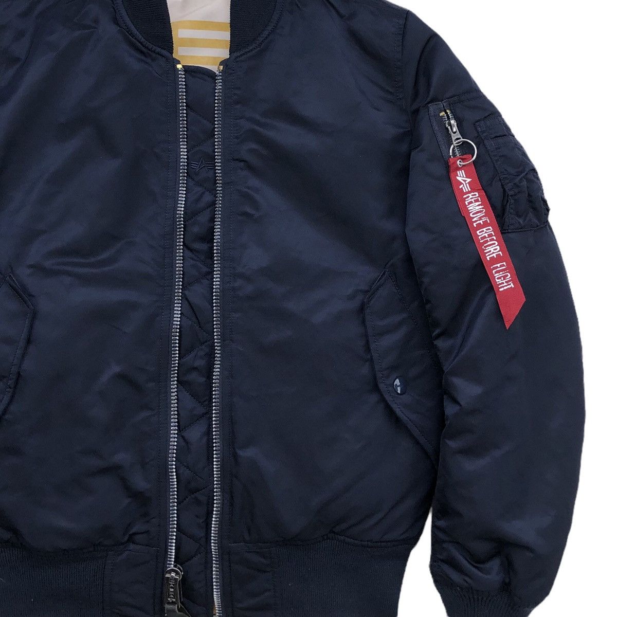 Alpha Industries Alpha Industries MA-1 Military Flight Bomber Jacket Size US S / EU 44-46 / 1 - 8 Thumbnail