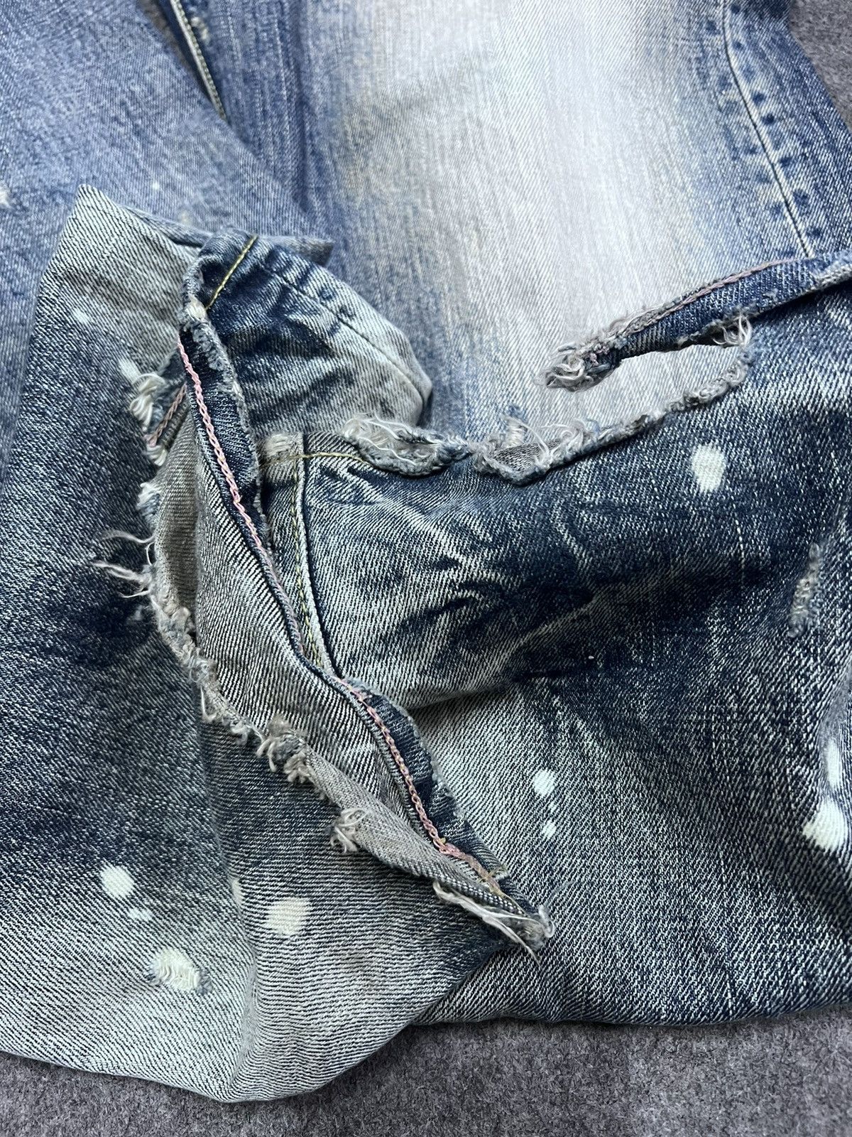 Japanese Brand BAGGY💥THRASHED COCOLULU DISTRESSED DENIM PANT Size US 33 - 14 Thumbnail
