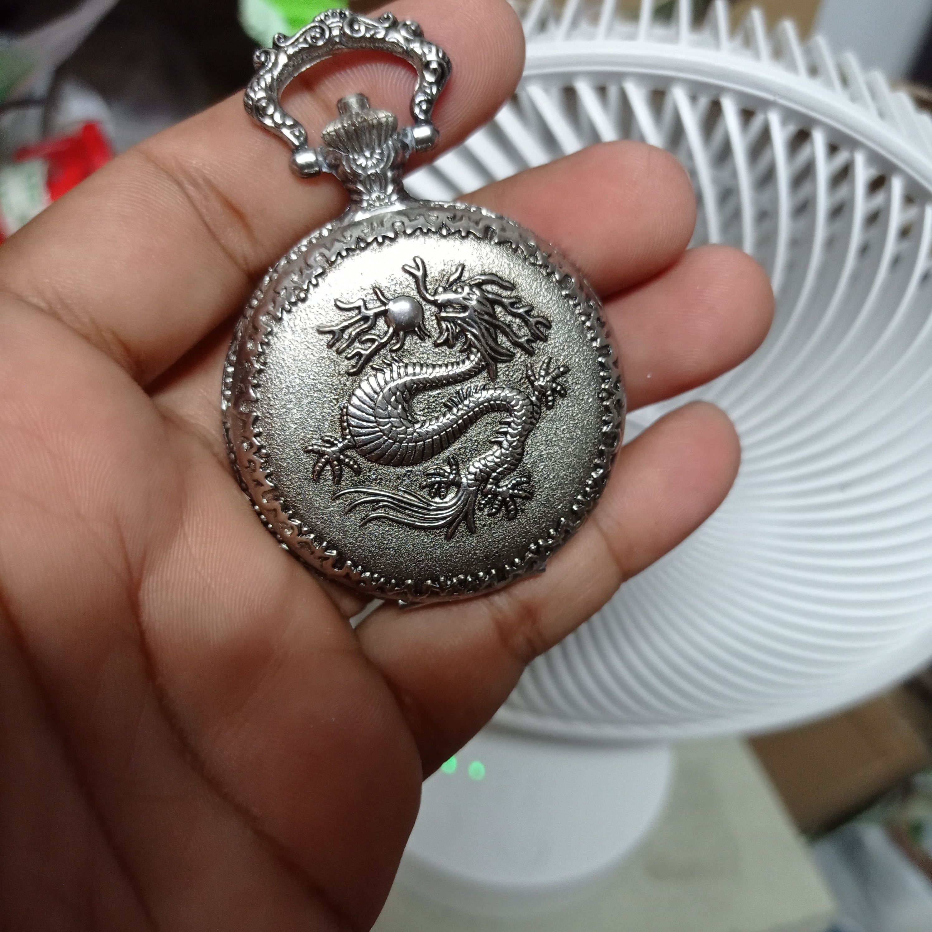 Japanese Brand Vintage DRAGON POCKET WATCH (Japan Designer) Size ONE SIZE - 1 Thumbnail