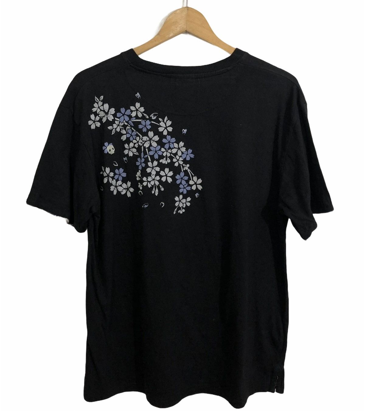 Japanese Brand Sukajan T-Shirt Sakura And Skull Motive Embroidered Size US L / EU 52-54 / 3 - 2 Thumbnail