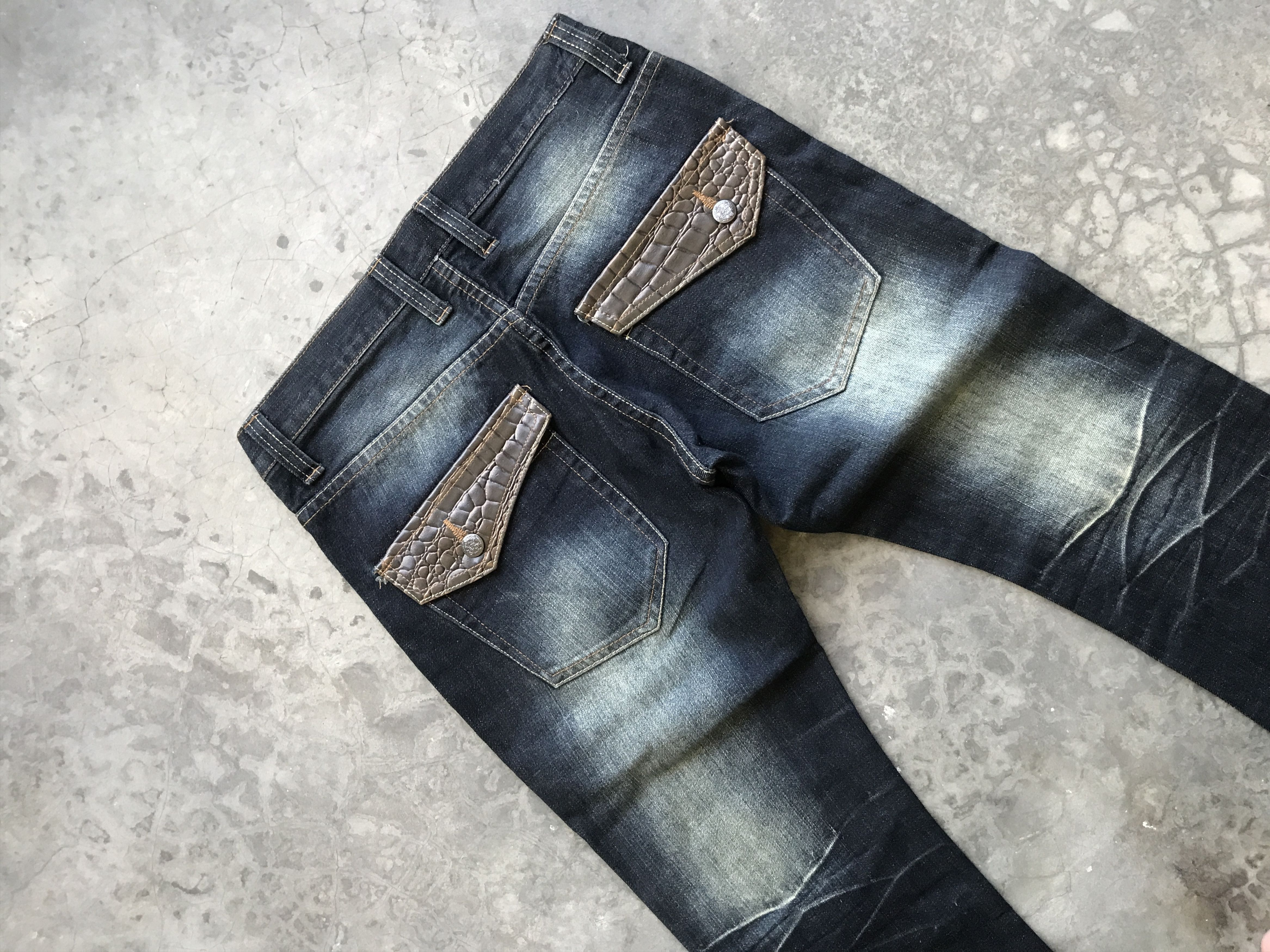 Designer × Japanese Brand D19 RootThree Japan Low Rise Flare Stylish Faded Denim Size US 30 / EU 46 - 10 Thumbnail
