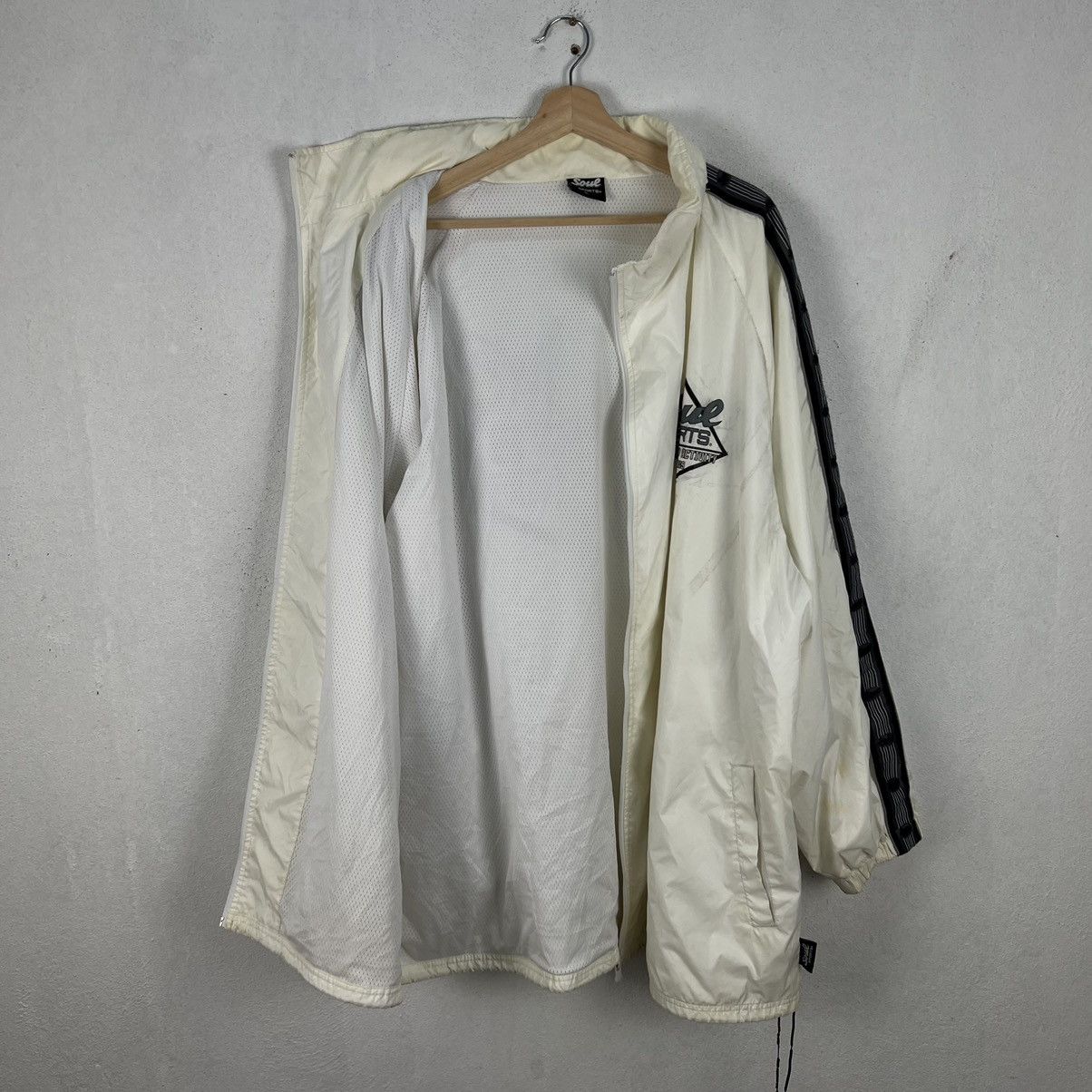 Japanese Brand VINTAGE SOUL SPORTS BIG LOGO SKATE STYLE JACKET Size US XXL / EU 58 / 5 - 11 Thumbnail