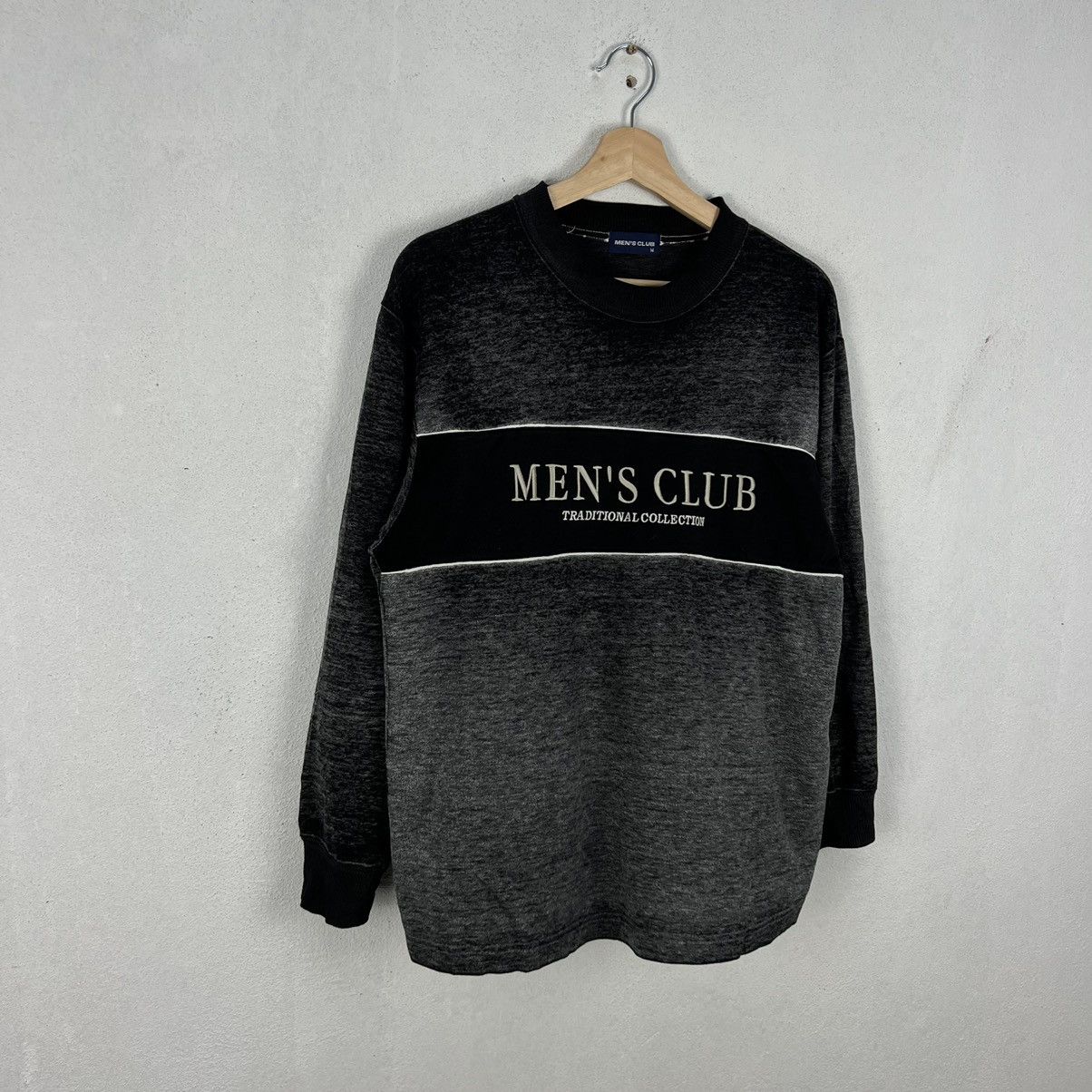 Japanese Brand VINTAGE MEN’S CLUB SWEATSHIRT BIG LOGO Size US M / EU 48-50 / 2 - 2 Thumbnail