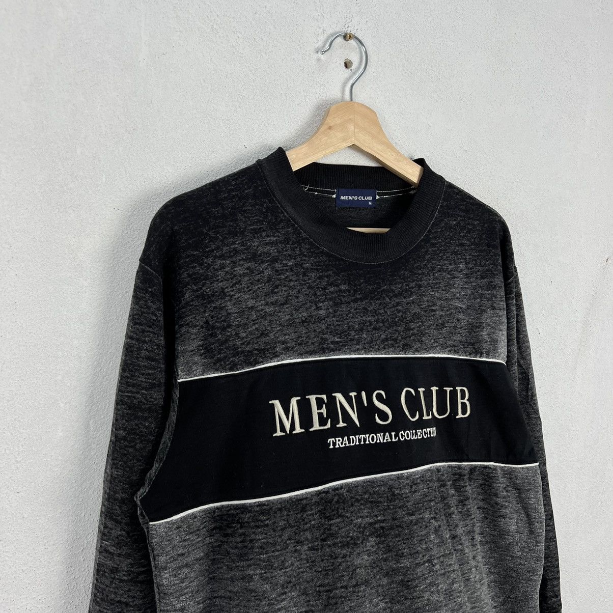 Japanese Brand VINTAGE MEN’S CLUB SWEATSHIRT BIG LOGO Size US M / EU 48-50 / 2 - 4 Thumbnail