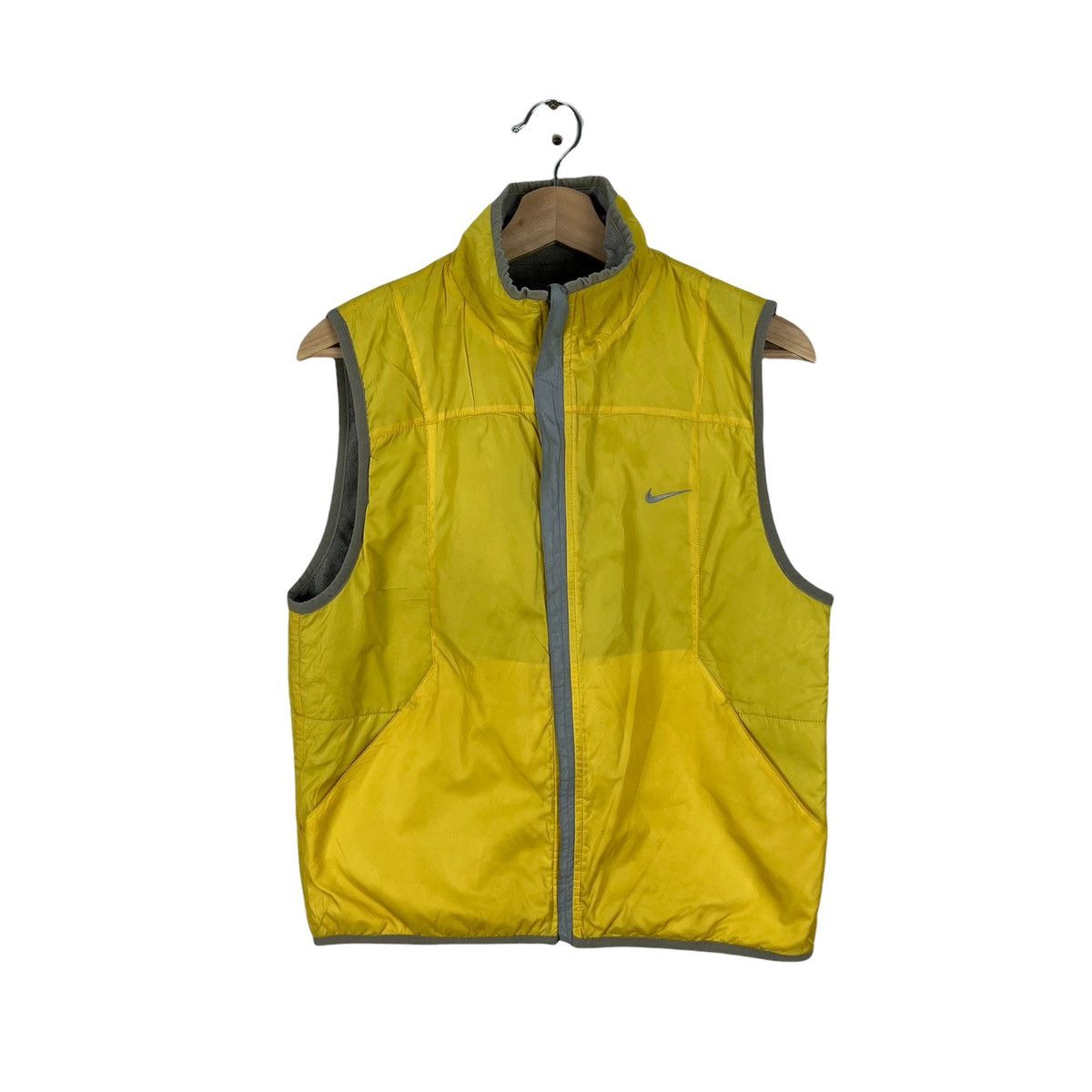 VINTAGE NIKE RARE COLOUR REVERSIBLE LIGHT PUFFER